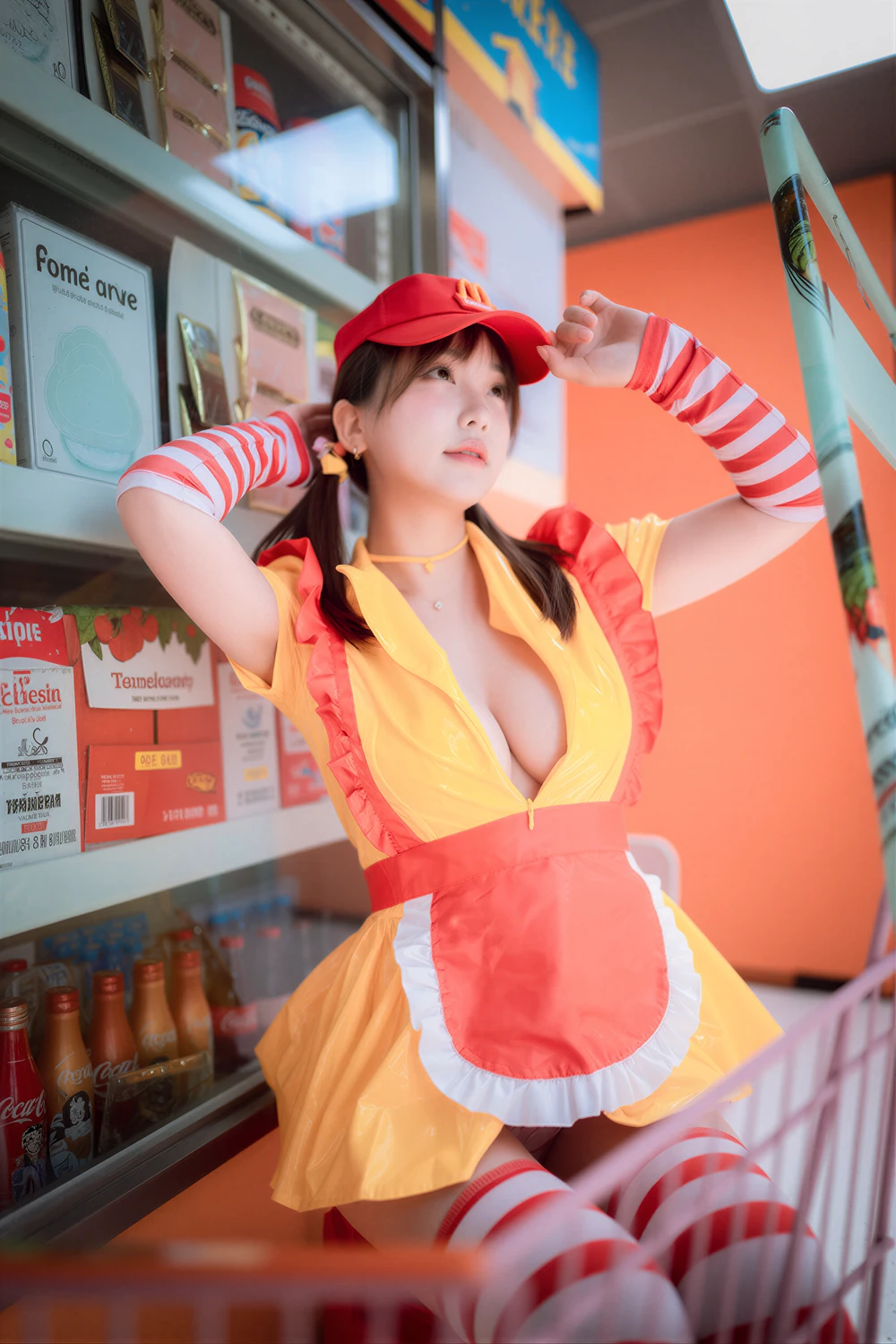 Son Yeeun 손예은 – DJAWA 「McDonald’s Girl」の写真 8