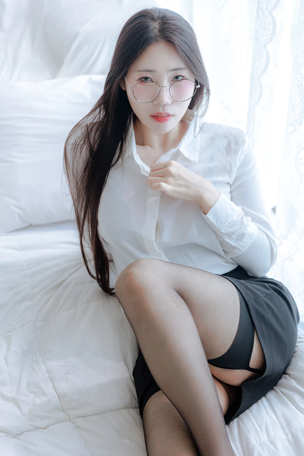 EUN 은 – Porrinn 「Office Girl」の写真 6