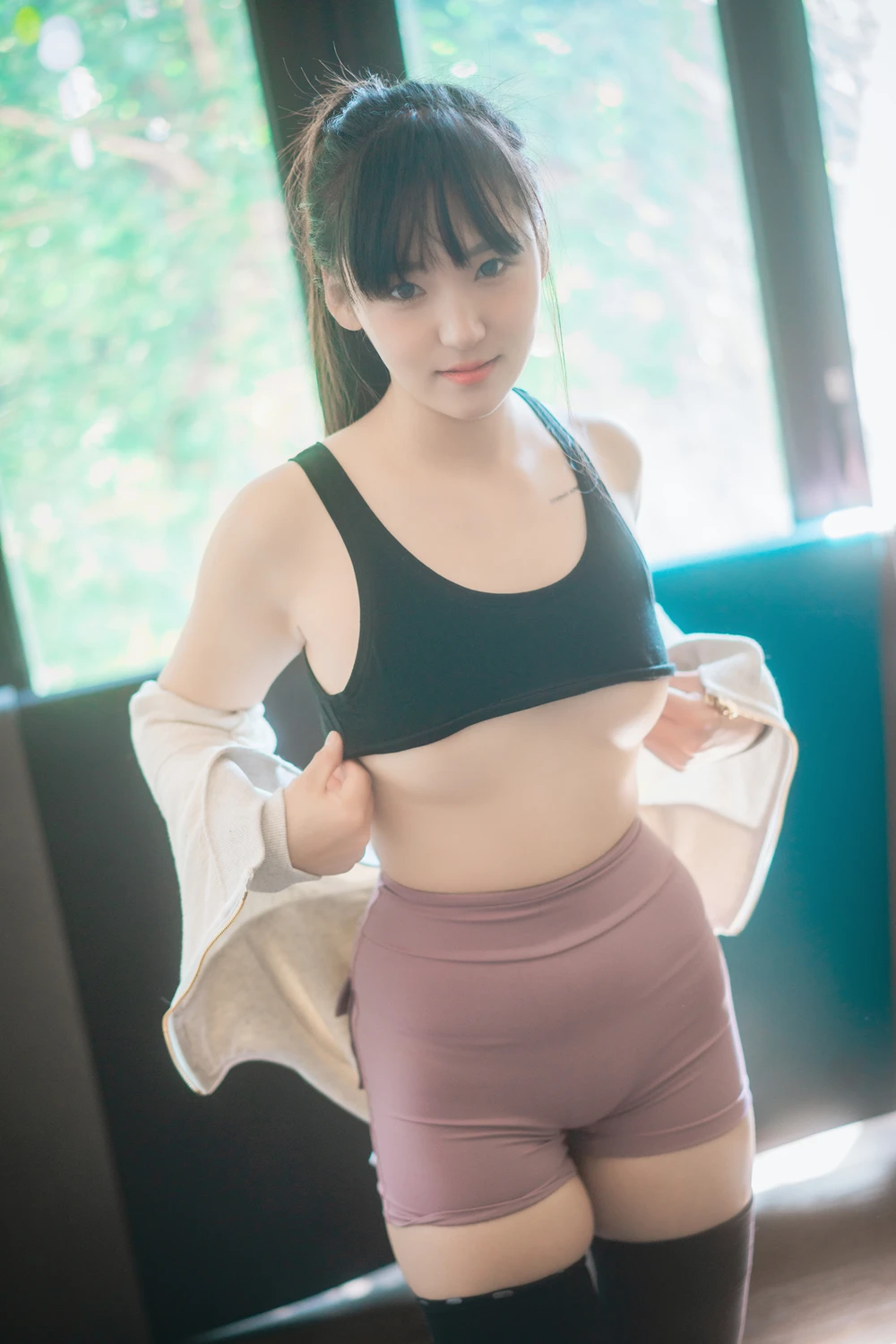 Hendoong 혠둥이 – DJAWA 「Loose and Tight – Relief and Relax」の写真 17