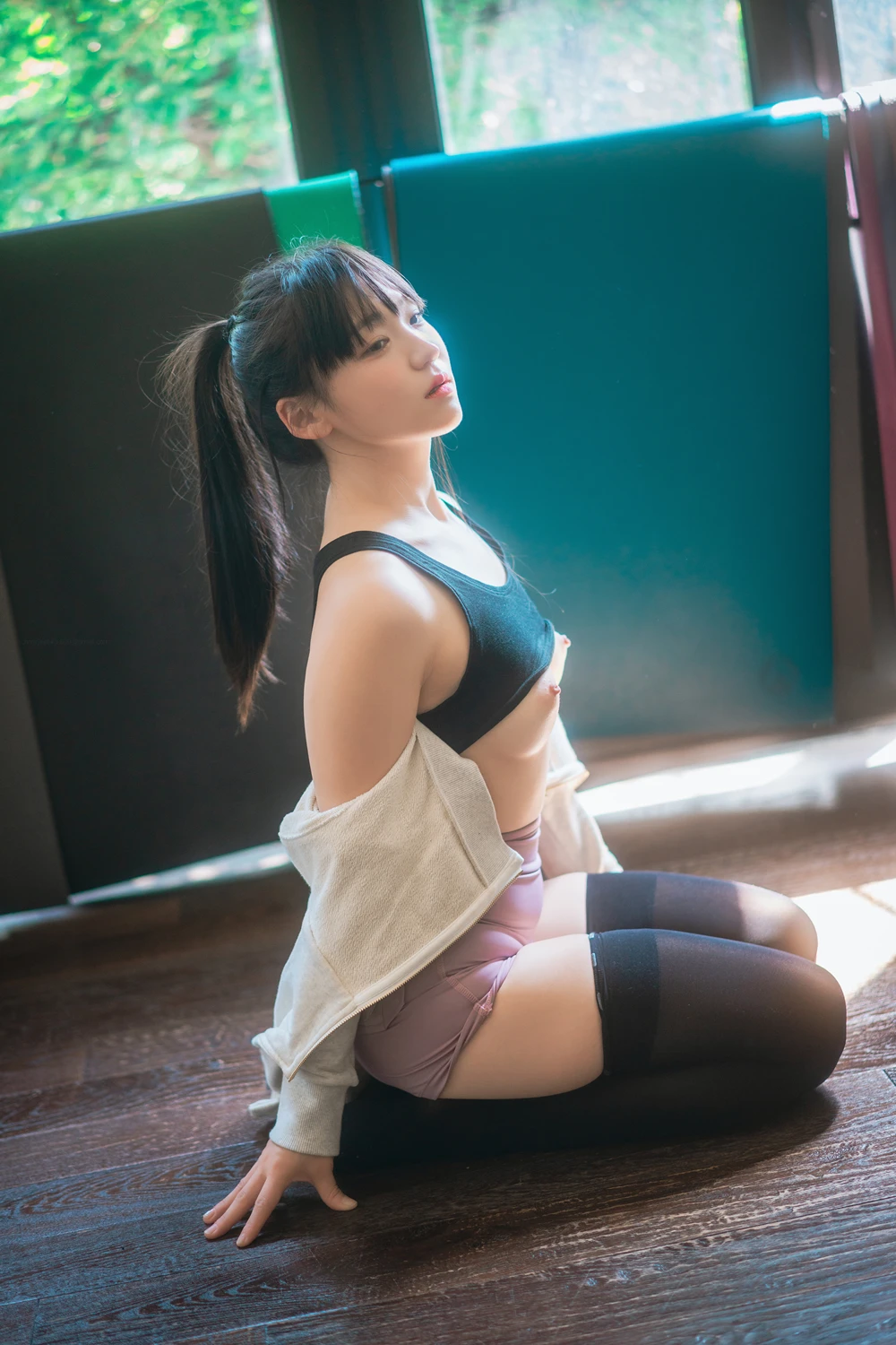 Hendoong 혠둥이 – DJAWA 「Loose and Tight – Relief and Relax」の写真 23