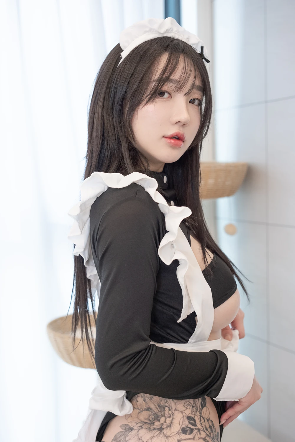 Son Yeeun 손예은 – Photobook 「Valentine’s Day」の写真 7