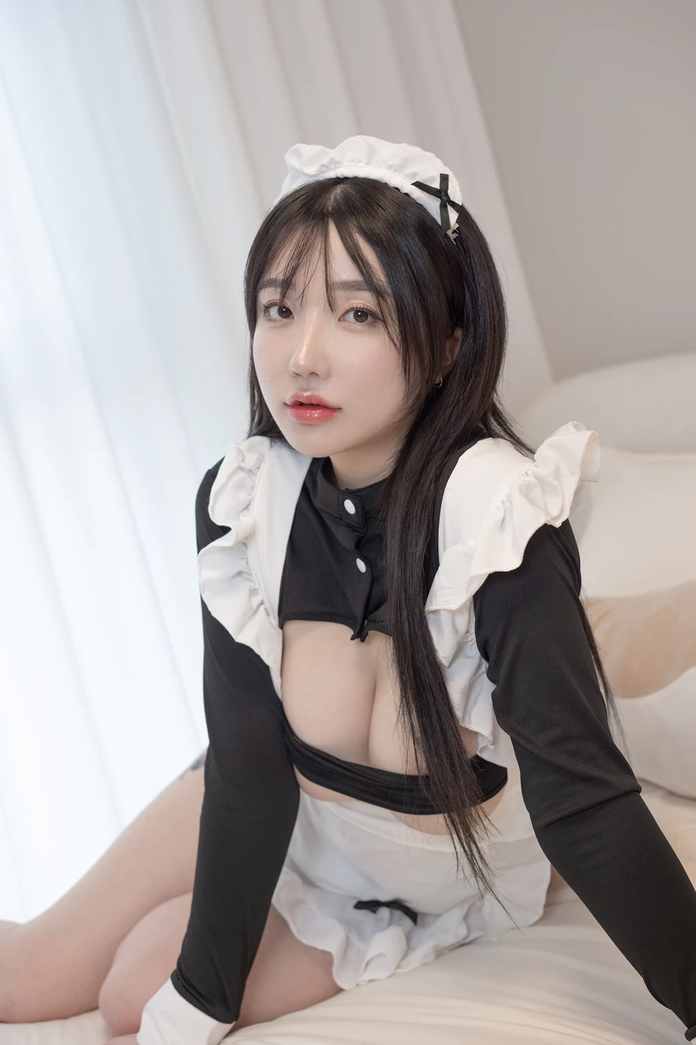 Son Yeeun 손예은 – Photobook 「Valentine’s Day」の写真 29
