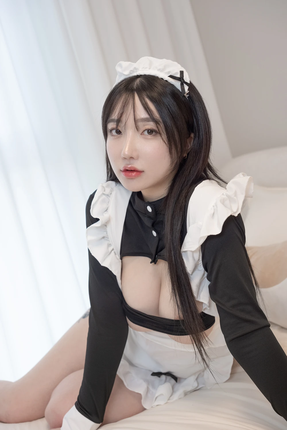 Son Yeeun 손예은 – Photobook 「Valentine’s Day」の写真 30