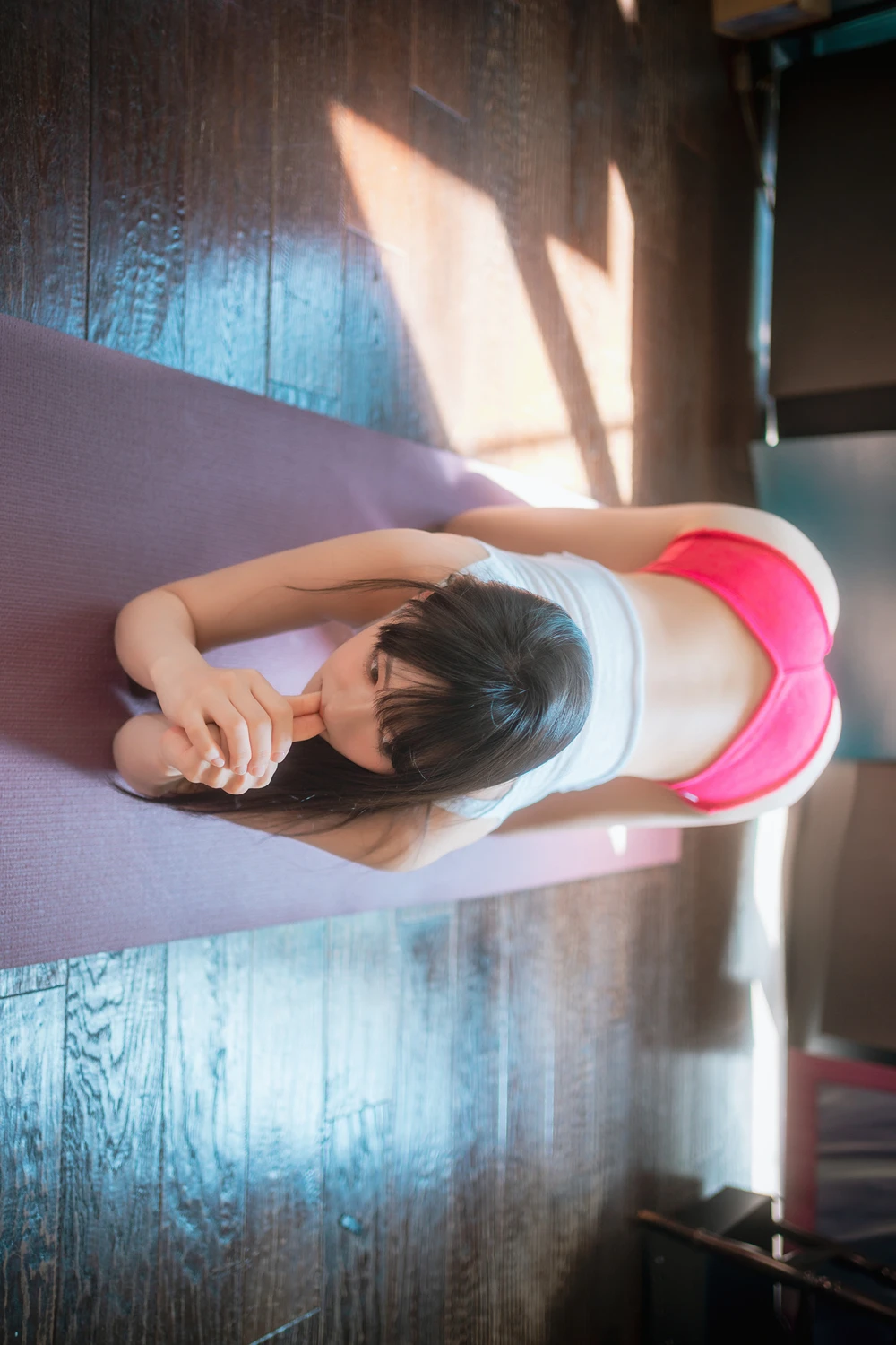 Hendoong 혠둥이 : DJAWA Vol.02 「Loose and Tight – Relief and Relax」の写真 22