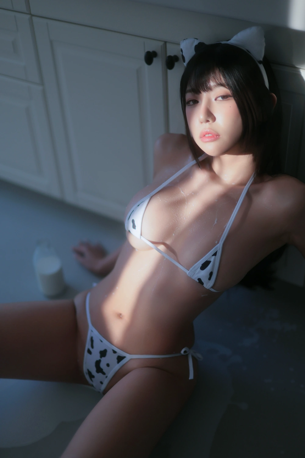 Dongeuran 동그란 – PhotoBook 「Milk Cow #01」の写真 105
