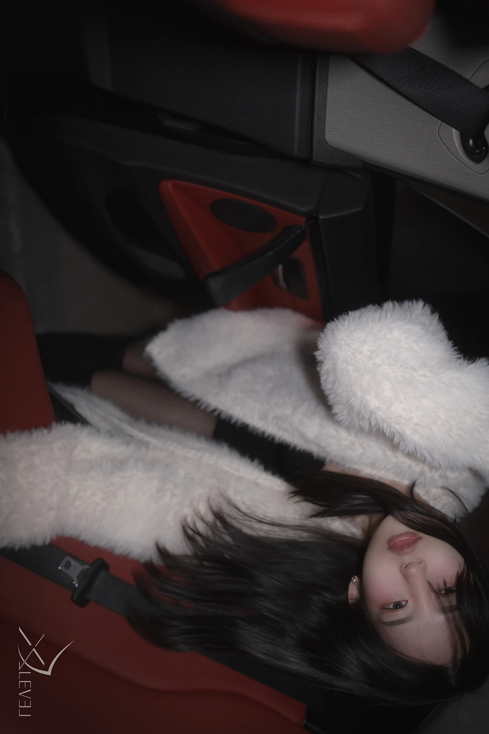 Yeha 예하 – X-LEVEL 「Black Out」の写真 11