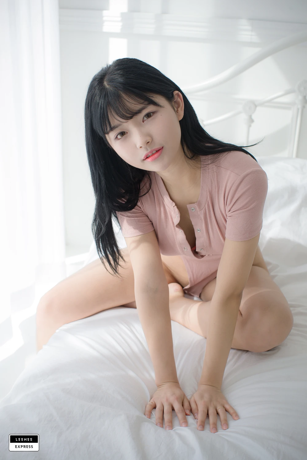 U.Hwa 은유화 – Leehee Express LEHF-017の写真 18