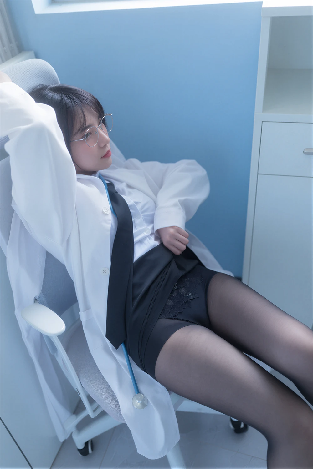 Yeha 예하 – PhotoBook 「School Nurse」の写真 3