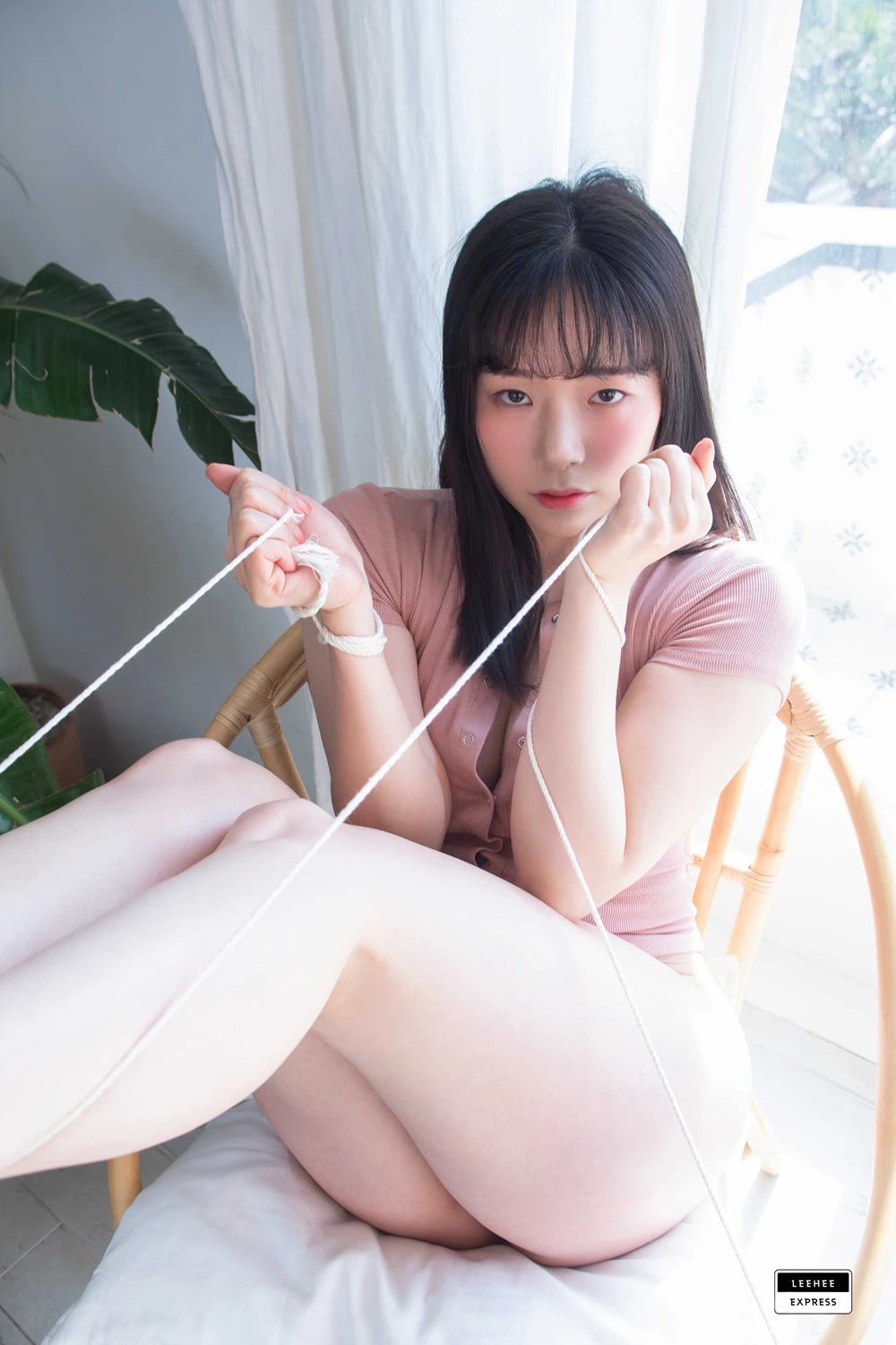 PIA（ピア）ポートレート｜Leehee Express LEND-014の写真 4