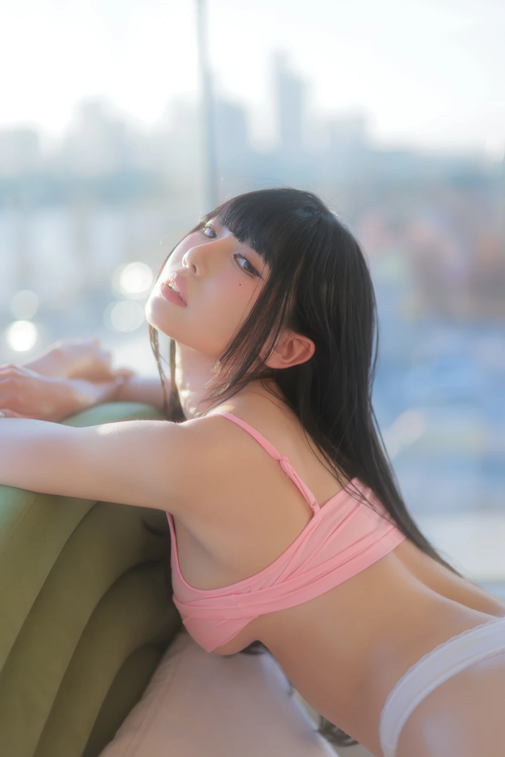 Dongeuran 동그란 – PhotoBook 「Baby Oil」 Set.02の写真 25