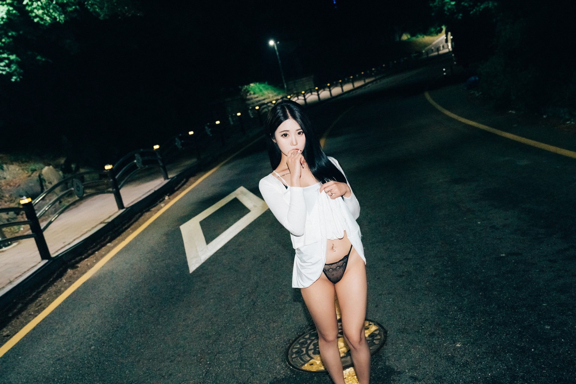 Jeong Bomi 정보미, [Loozy] Night Roads Set.01の写真 3