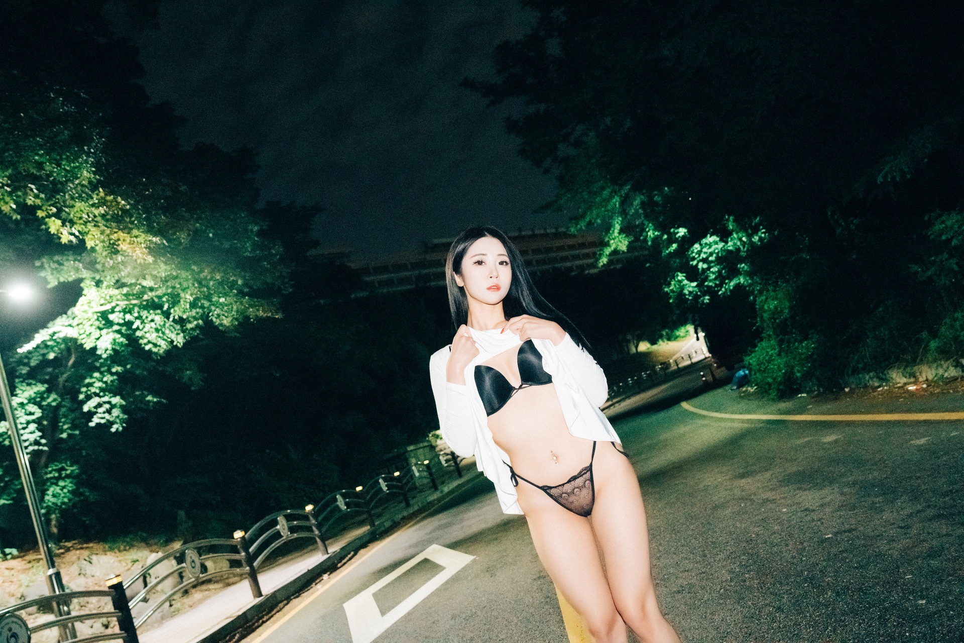 Jeong Bomi 정보미, [Loozy] Night Roads Set.01の写真 9