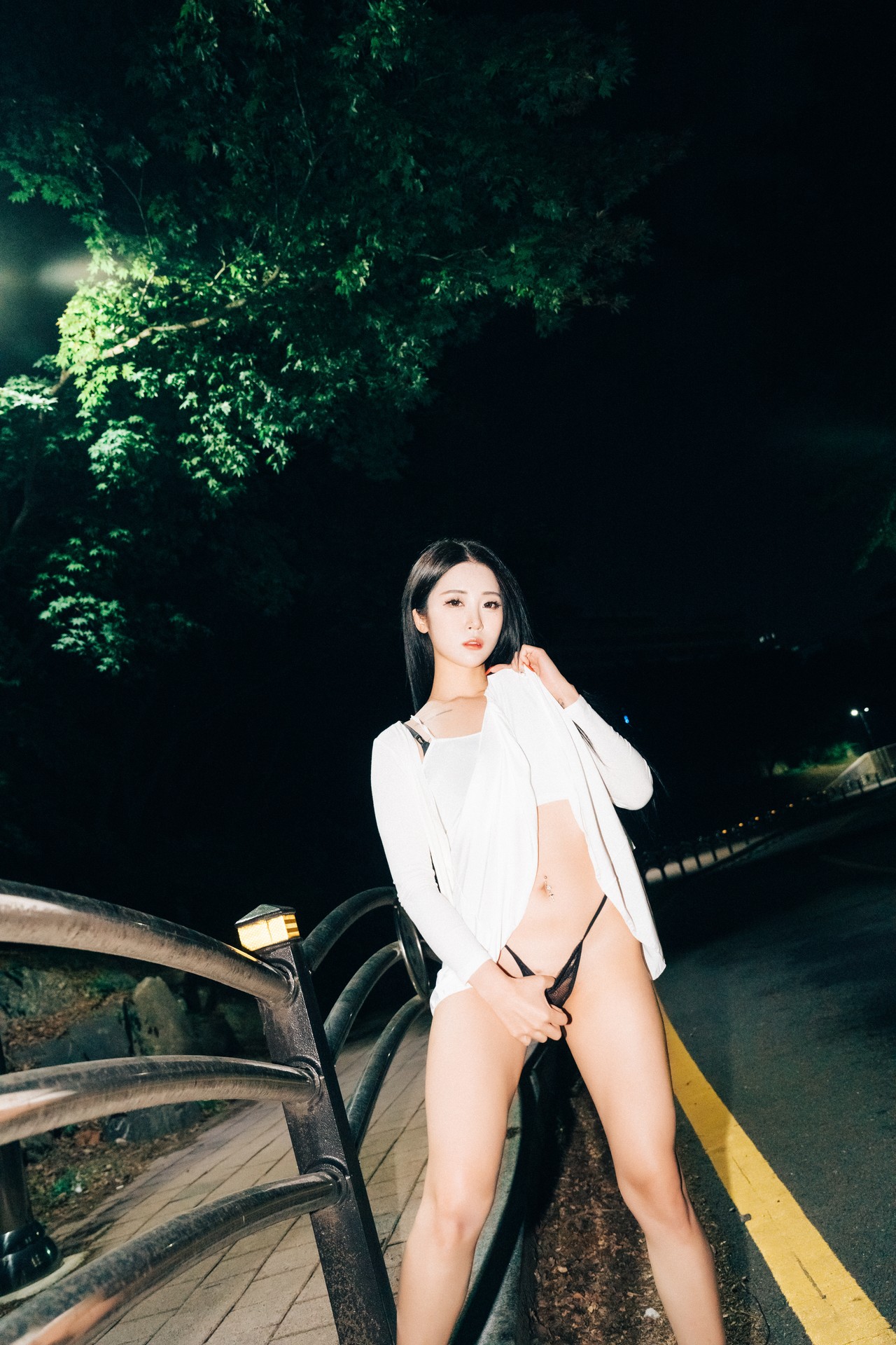 Jeong Bomi 정보미, [Loozy] Night Roads Set.01の写真 10