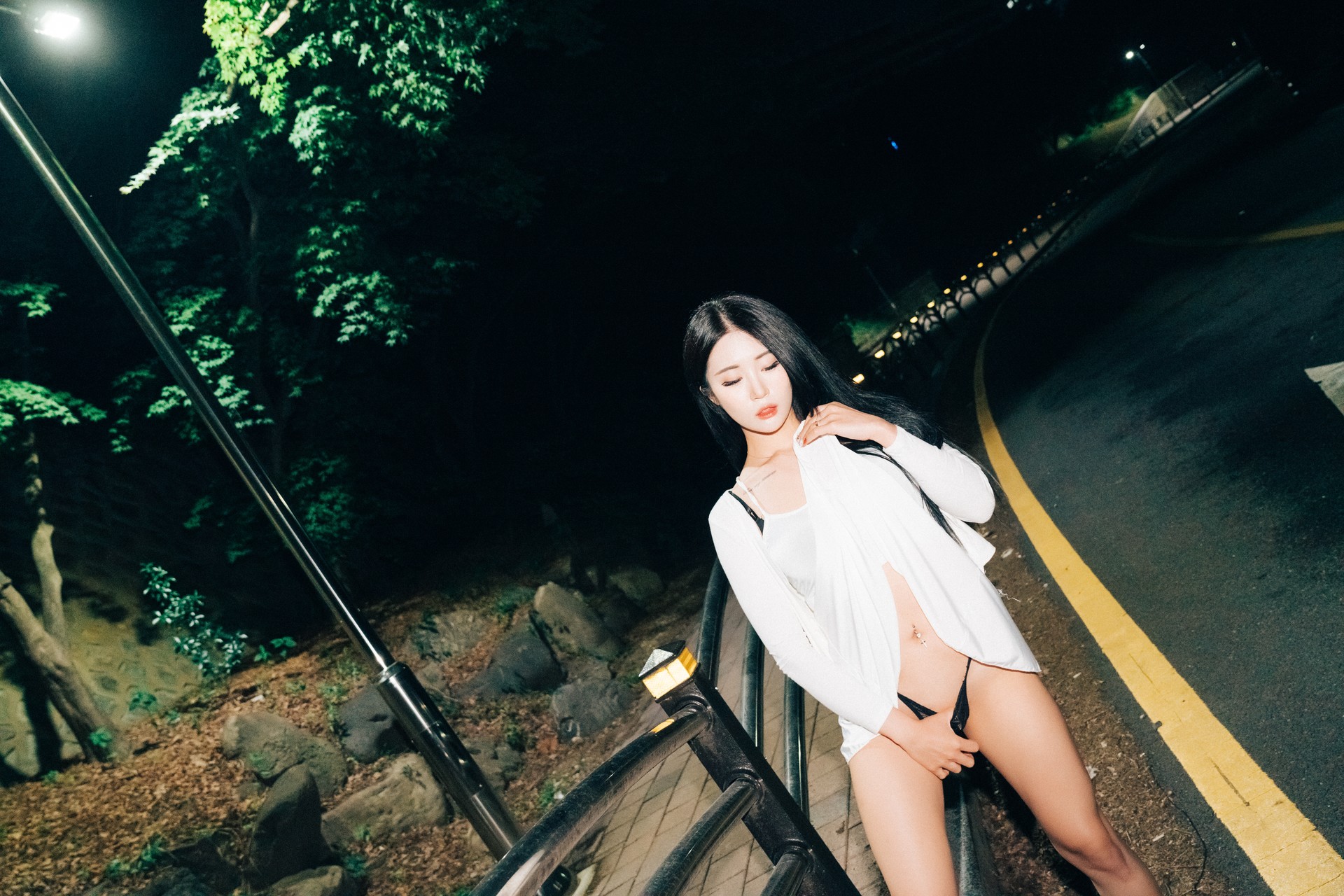 Jeong Bomi 정보미, [Loozy] Night Roads Set.01の写真 11