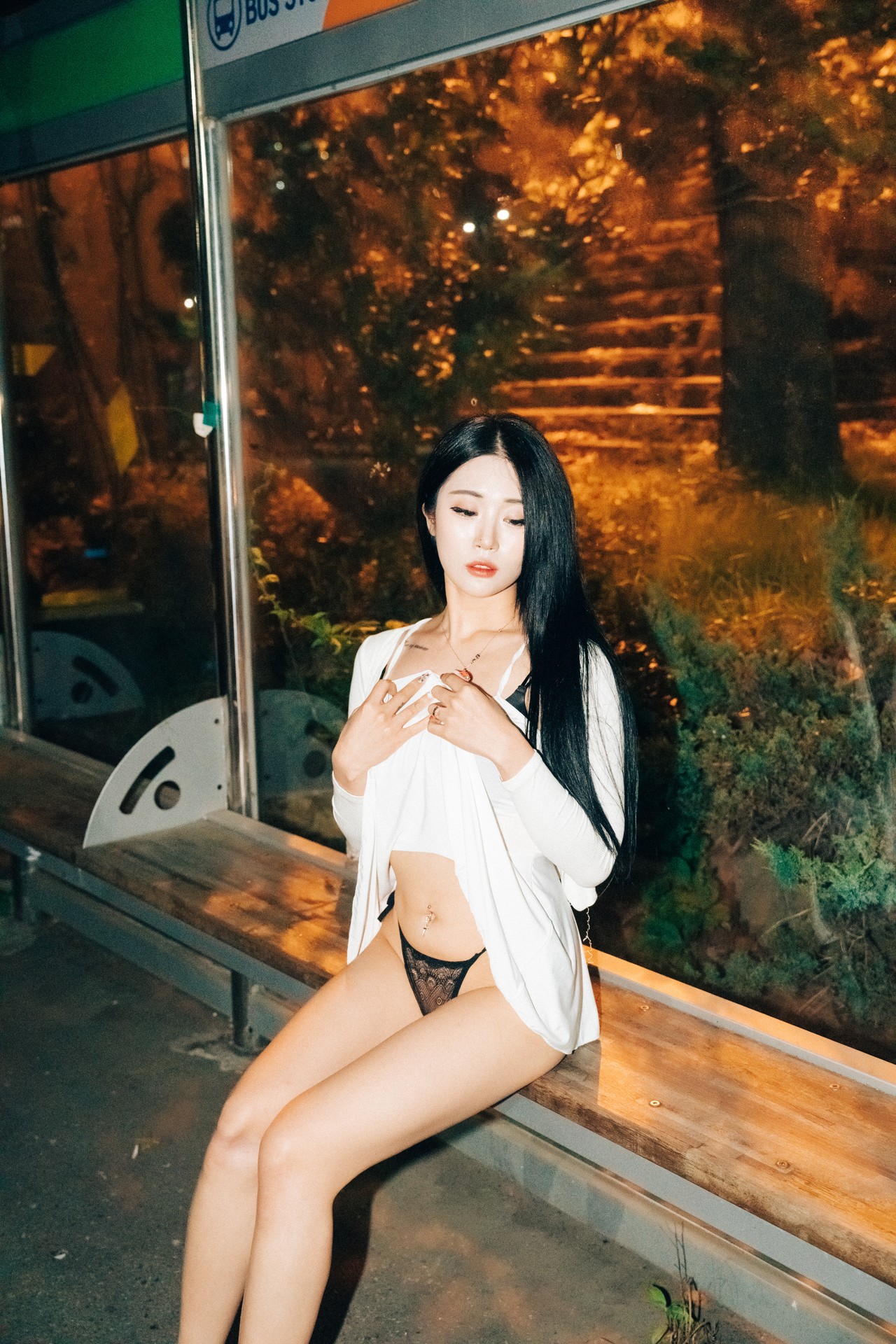 Jeong Bomi 정보미, [Loozy] Night Roads Set.01の写真 27
