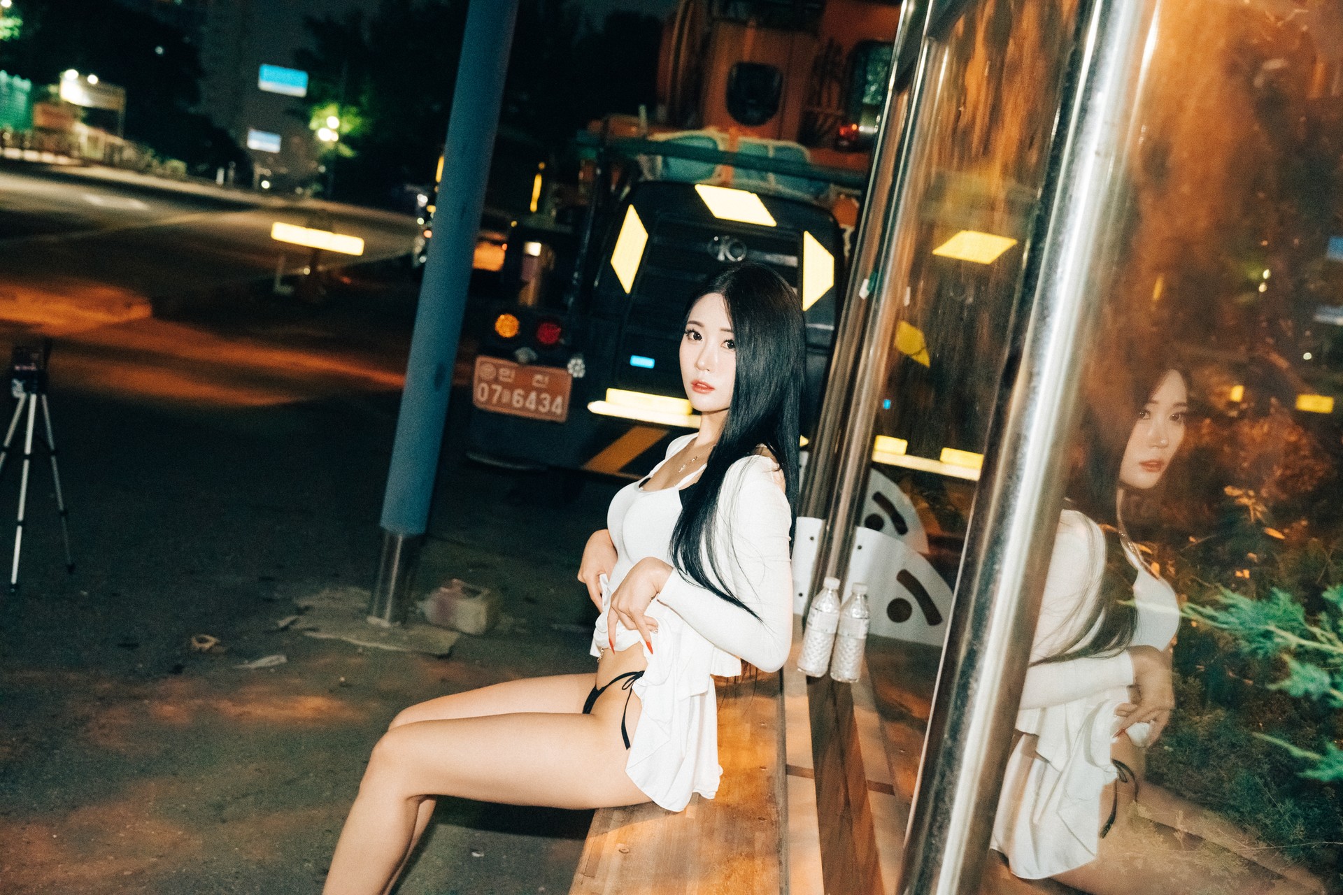 Jeong Bomi 정보미, [Loozy] Night Roads Set.01の写真 28