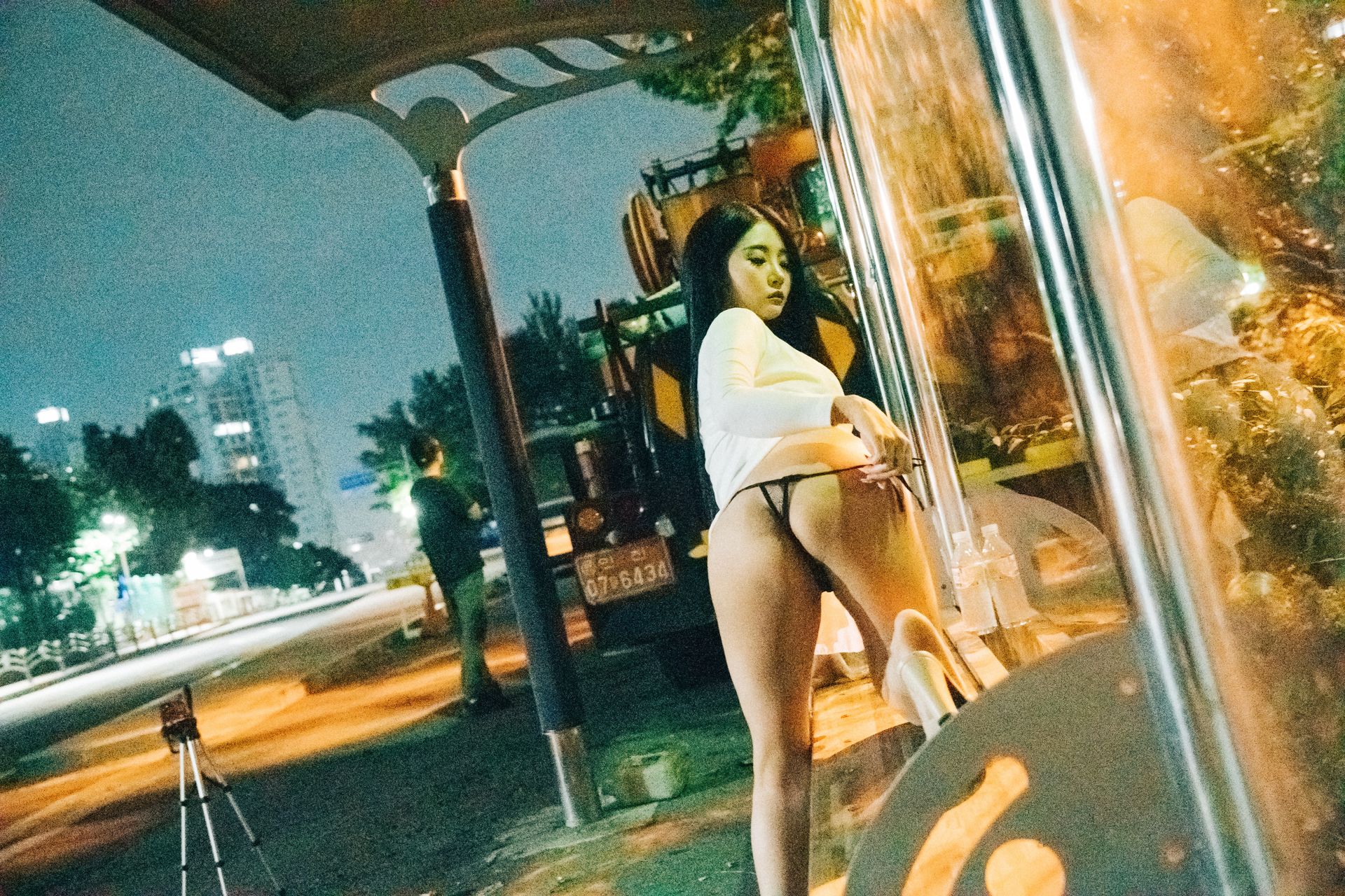 Jeong Bomi 정보미, [Loozy] Night Roads Set.01の写真 31