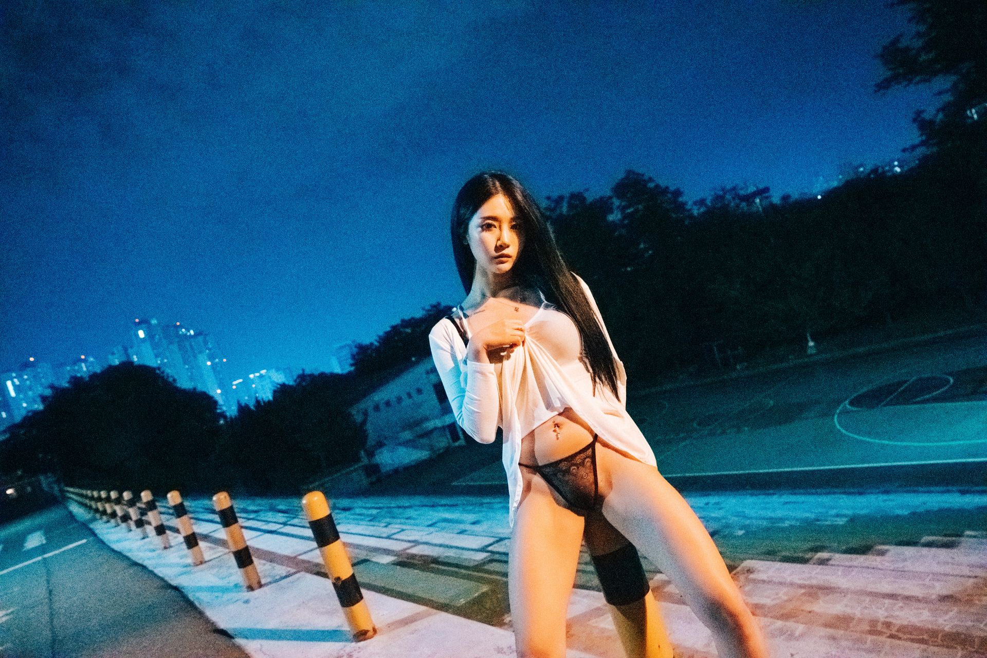Jeong Bomi 정보미, [Loozy] Night Roads Set.01の写真 37