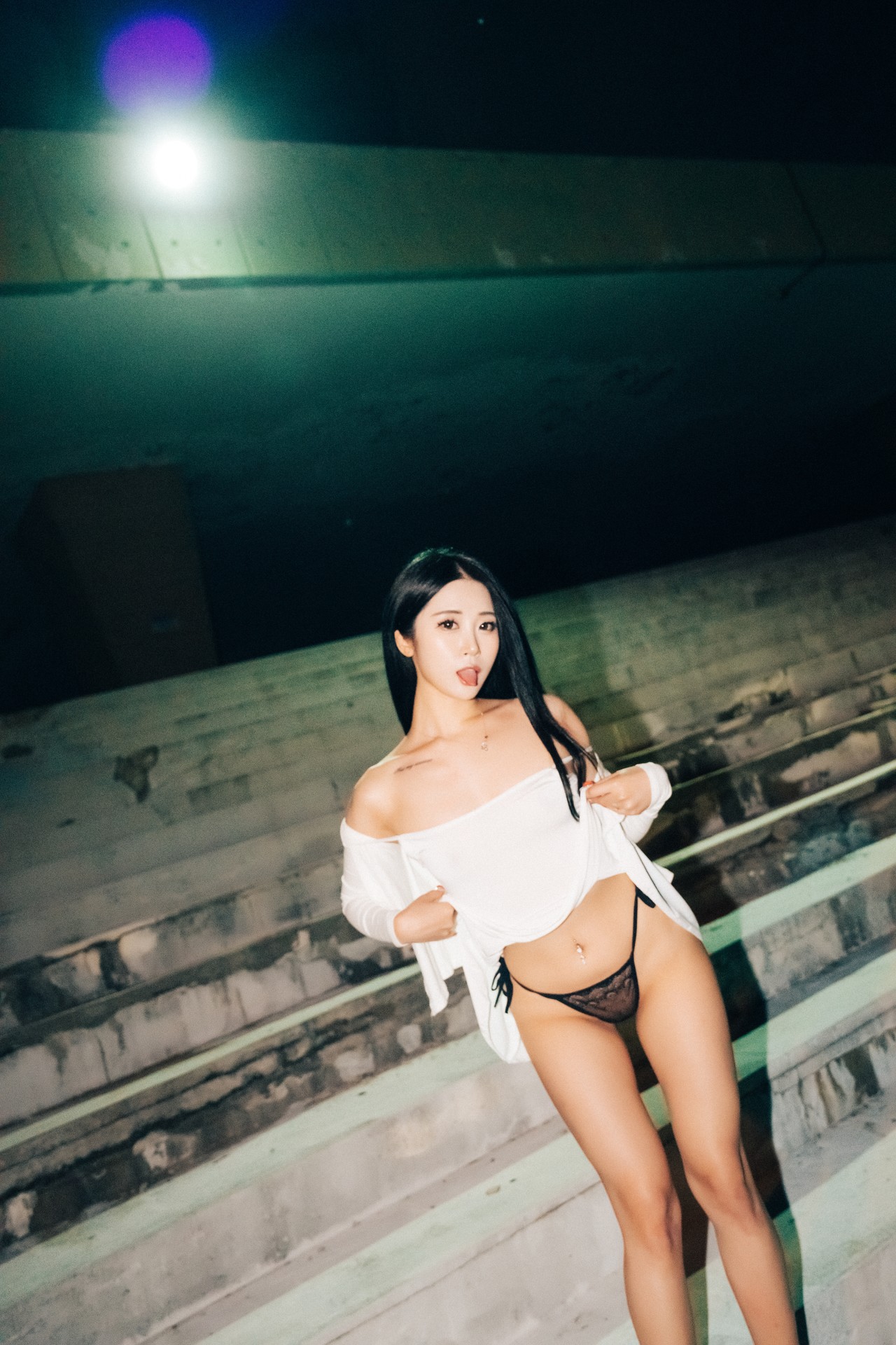 Jeong Bomi 정보미, [Loozy] Night Roads Set.02の写真 2