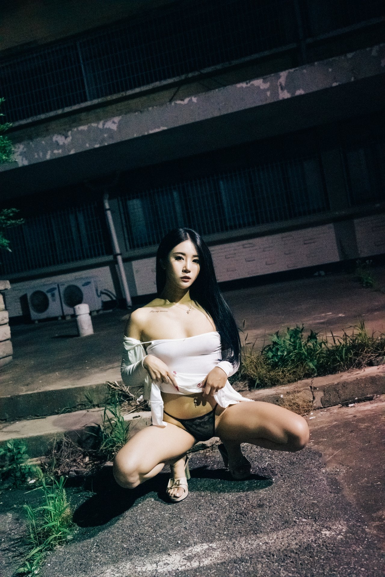 Jeong Bomi 정보미, [Loozy] Night Roads Set.02の写真 9