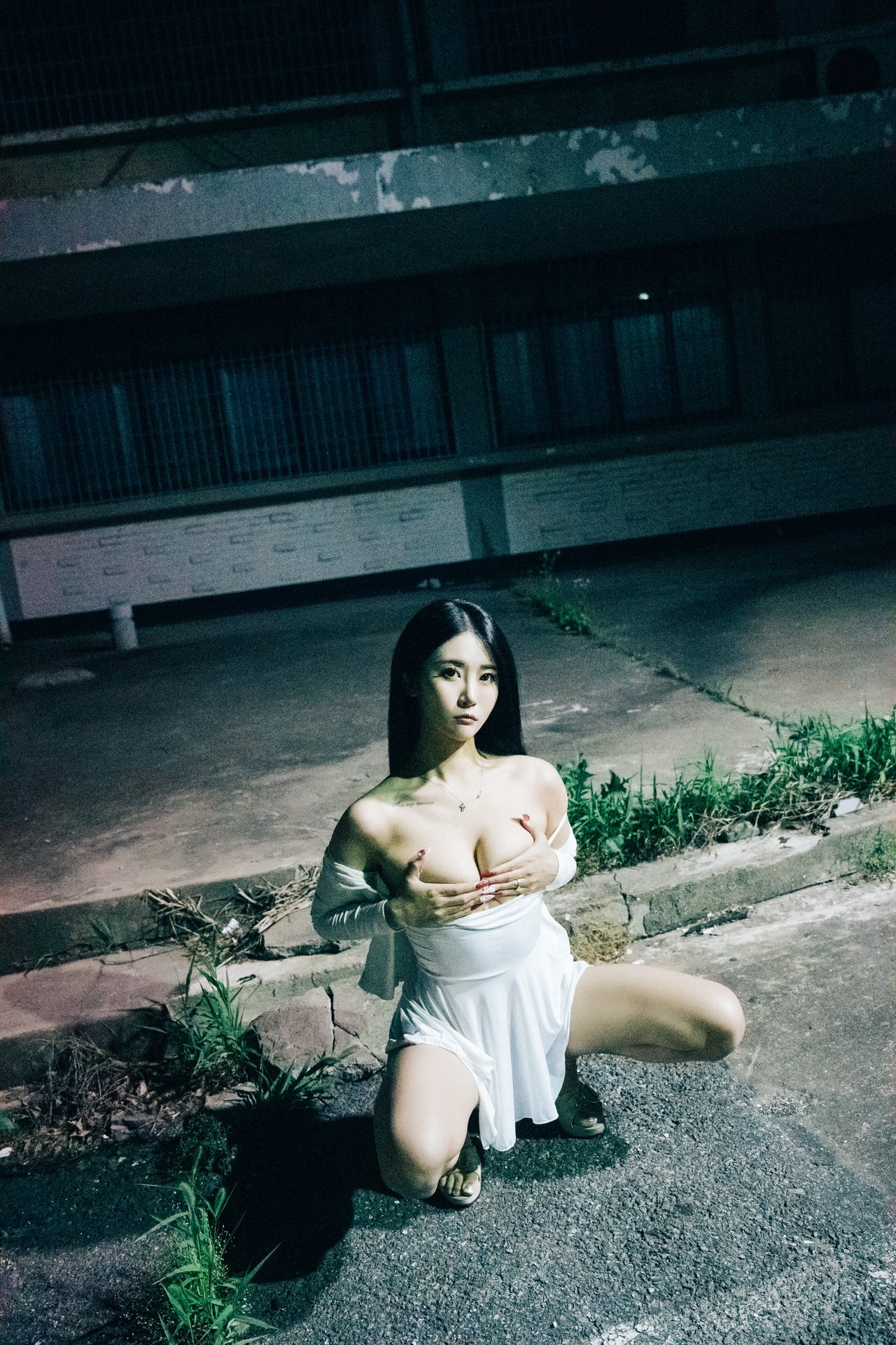 Jeong Bomi 정보미, [Loozy] Night Roads Set.02の写真 10