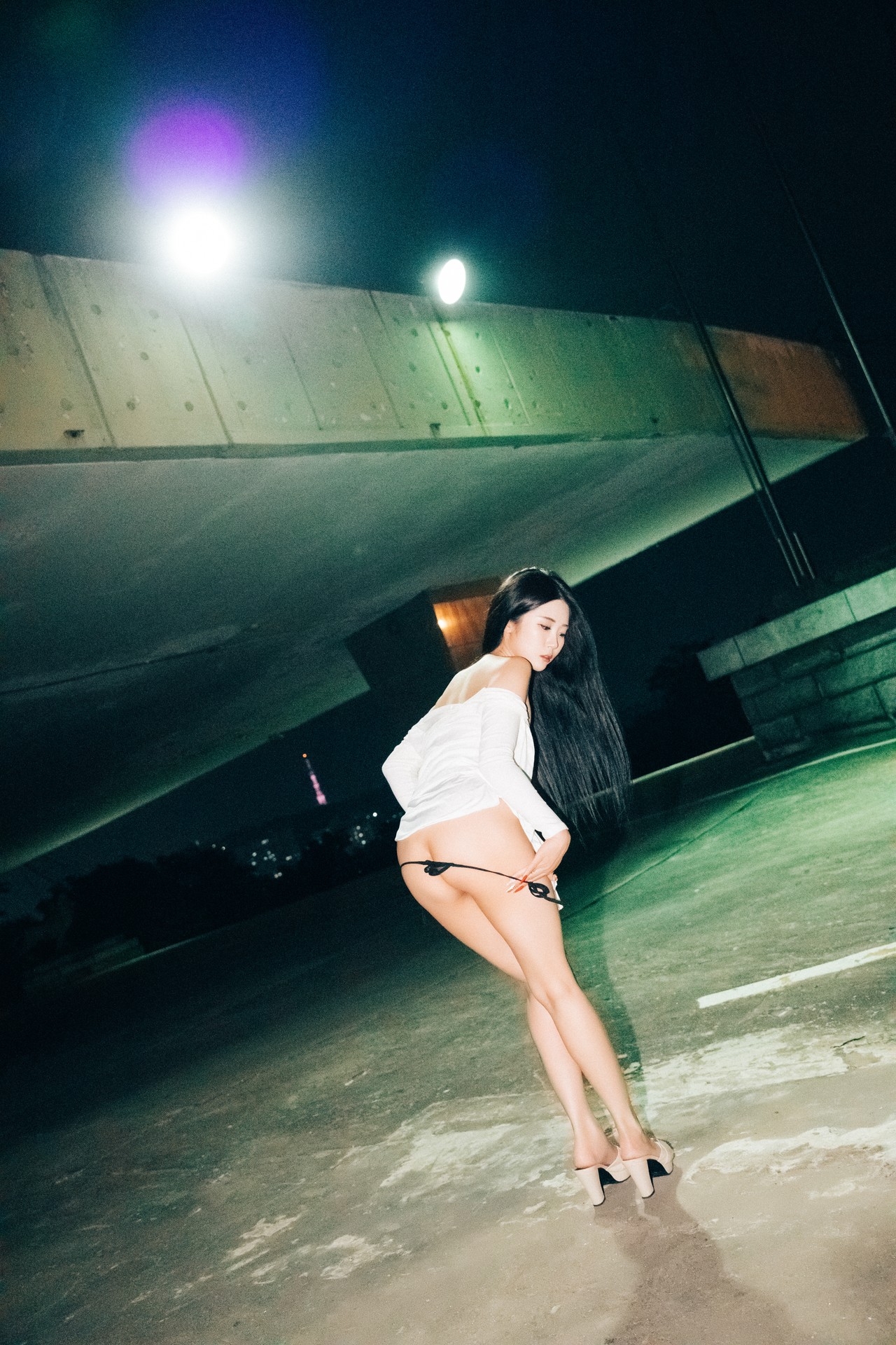 Jeong Bomi 정보미, [Loozy] Night Roads Set.02の写真 19