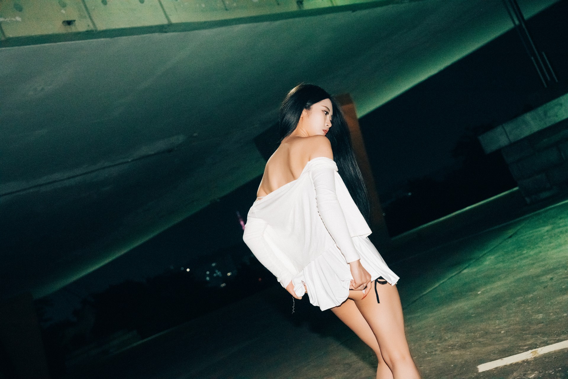 Jeong Bomi 정보미, [Loozy] Night Roads Set.02の写真 21