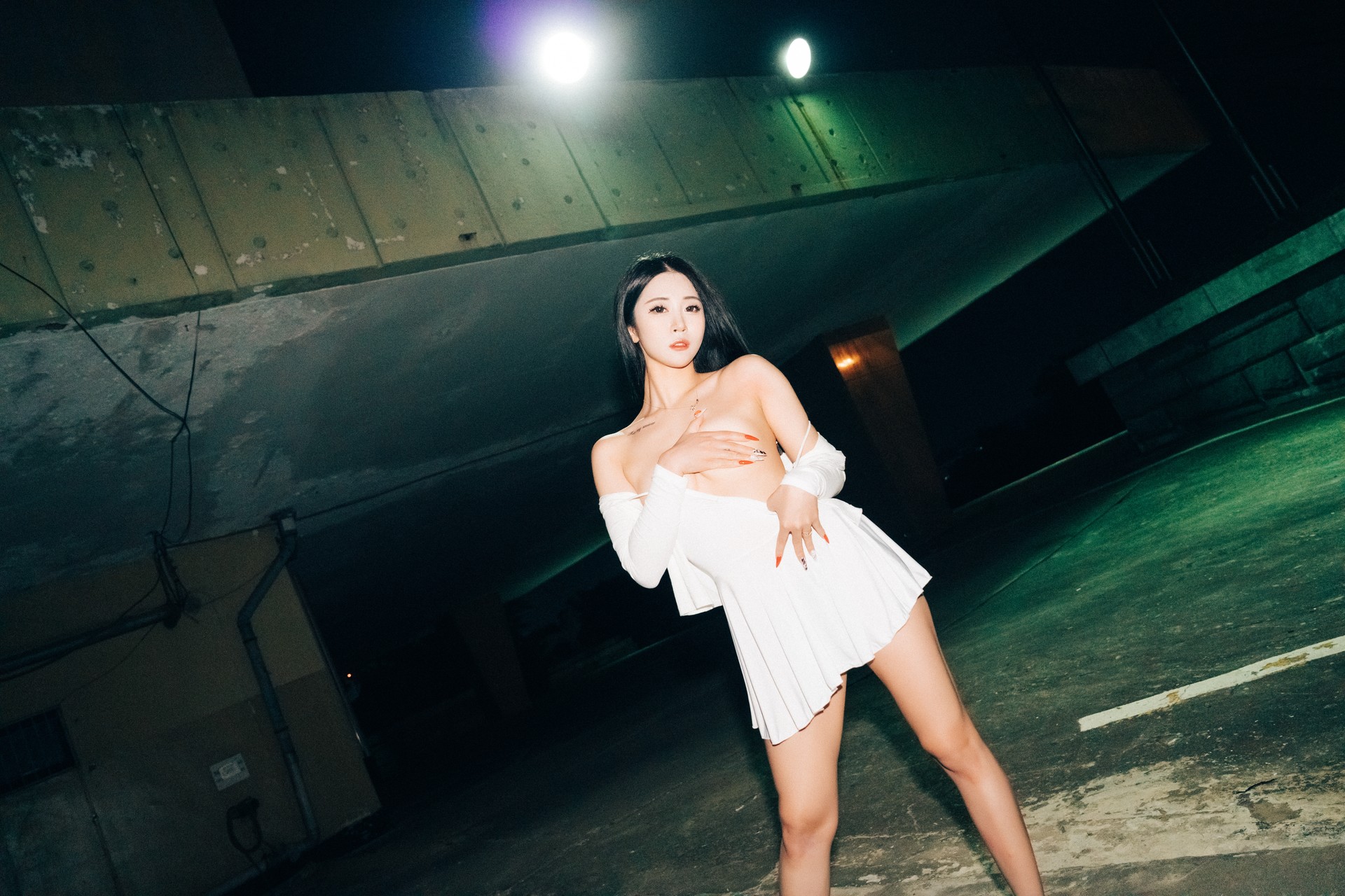 Jeong Bomi 정보미, [Loozy] Night Roads Set.02の写真 24