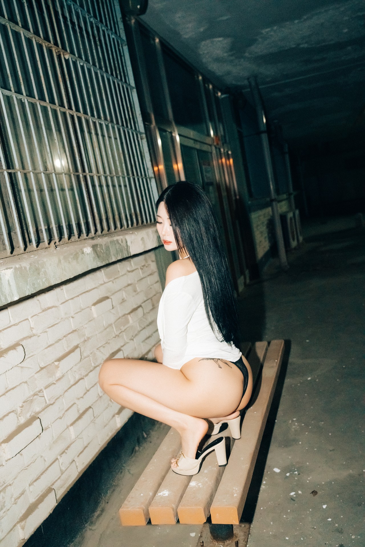 Jeong Bomi 정보미, [Loozy] Night Roads Set.02の写真 26