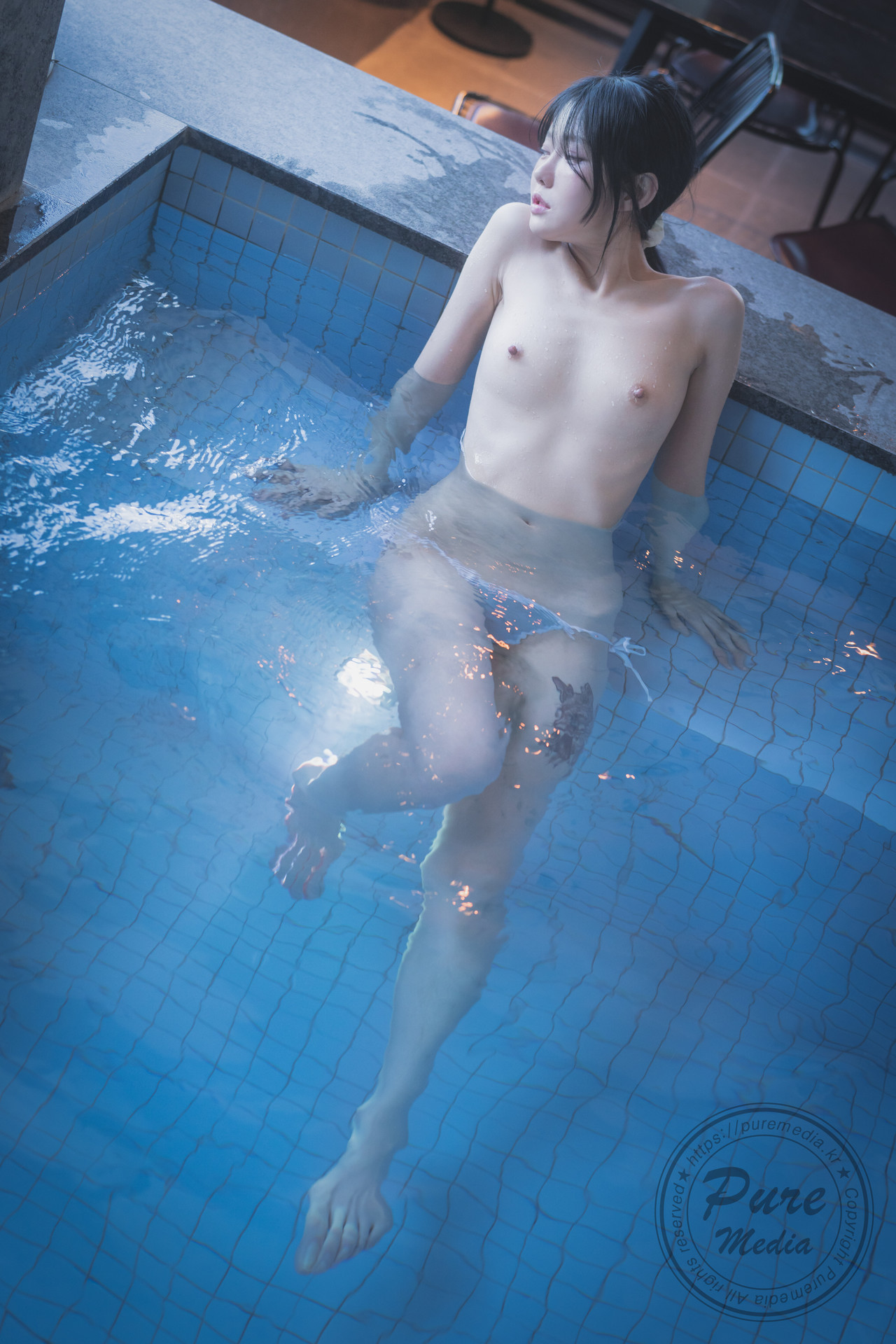 Romi 로미, [PURE MEDIA] VOL.243 Her Horny Penthouse Set.01の写真 21