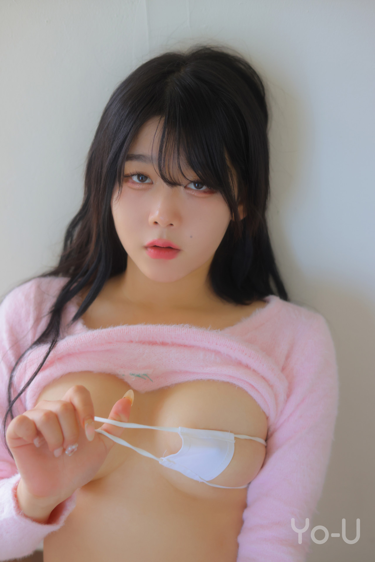 ZIA.Kwon 권지아, [Yo-U] Year-End Set.02の写真 12