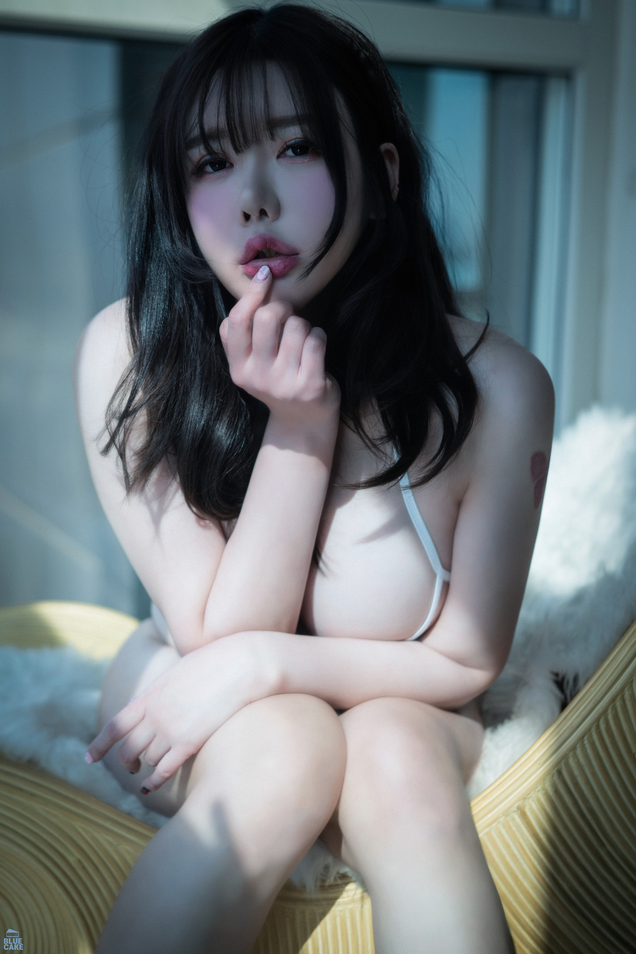 SUA 지수아, [BLUECAKE] Nude Bikini White (RED+)の写真 16