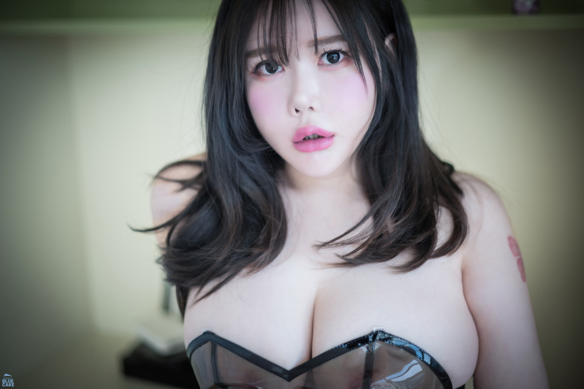 SUA 지수아, [BLUECAKE] Nude Bikini Black (RED+)の写真 6