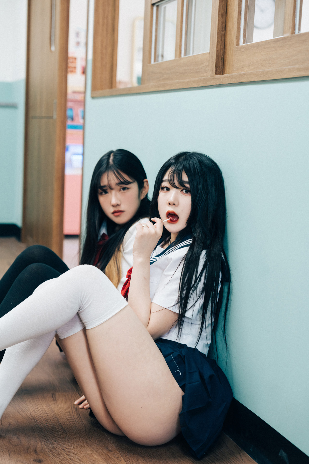 ZIA.Kwon 권지아, Sonson 손손, [Loozy] Bitch Academy Hard Set.02の写真 47