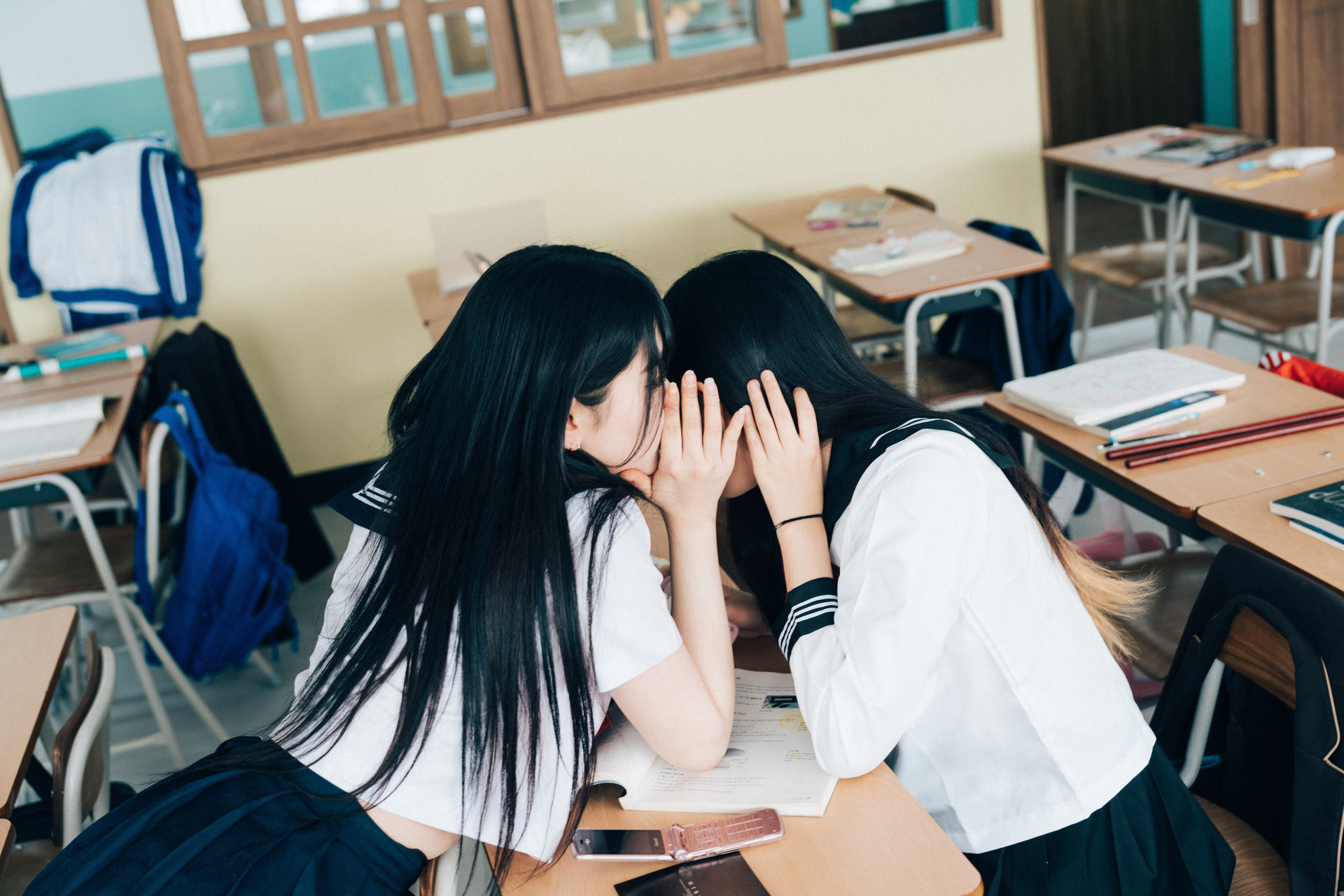 ZIA.Kwon 권지아, Sonson 손손, [Loozy] Bitch Academy Hard Set.03の写真 17