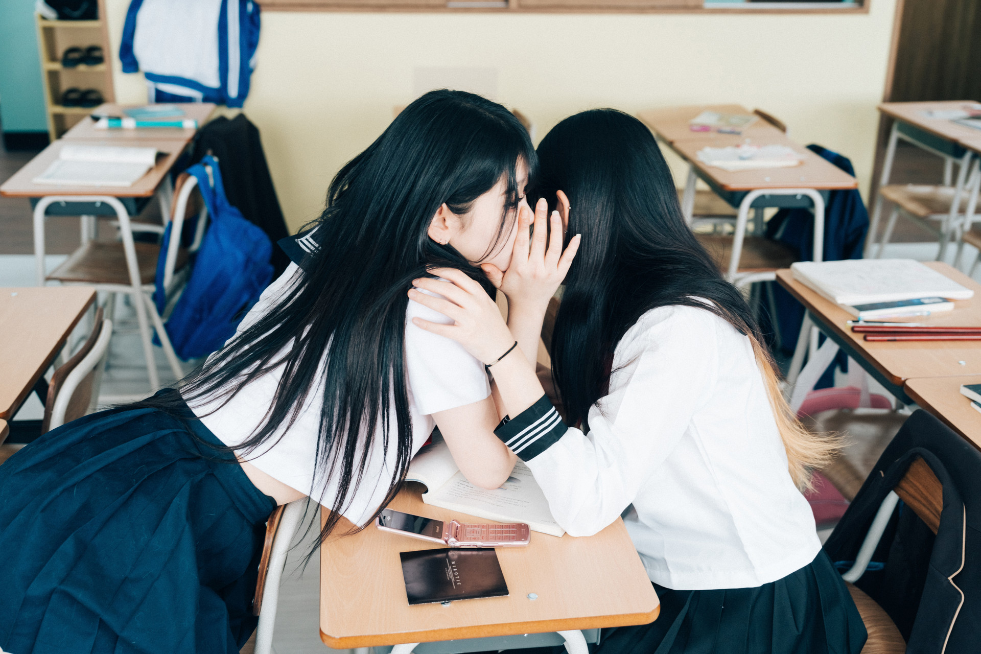 ZIA.Kwon 권지아, Sonson 손손, [Loozy] Bitch Academy Hard Set.03の写真 18