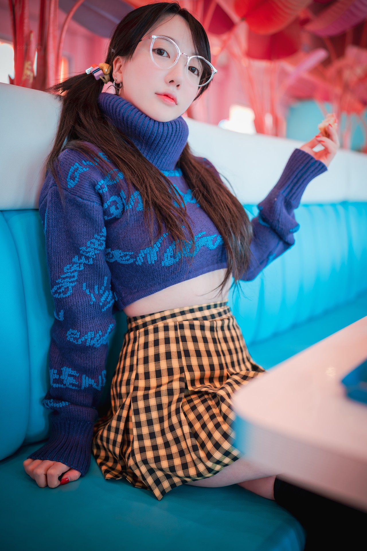 Son Yeeun 손예은, [DJAWA] Early Spring Walk in March Vol.2 (+S.Ver) Set.02の写真 3