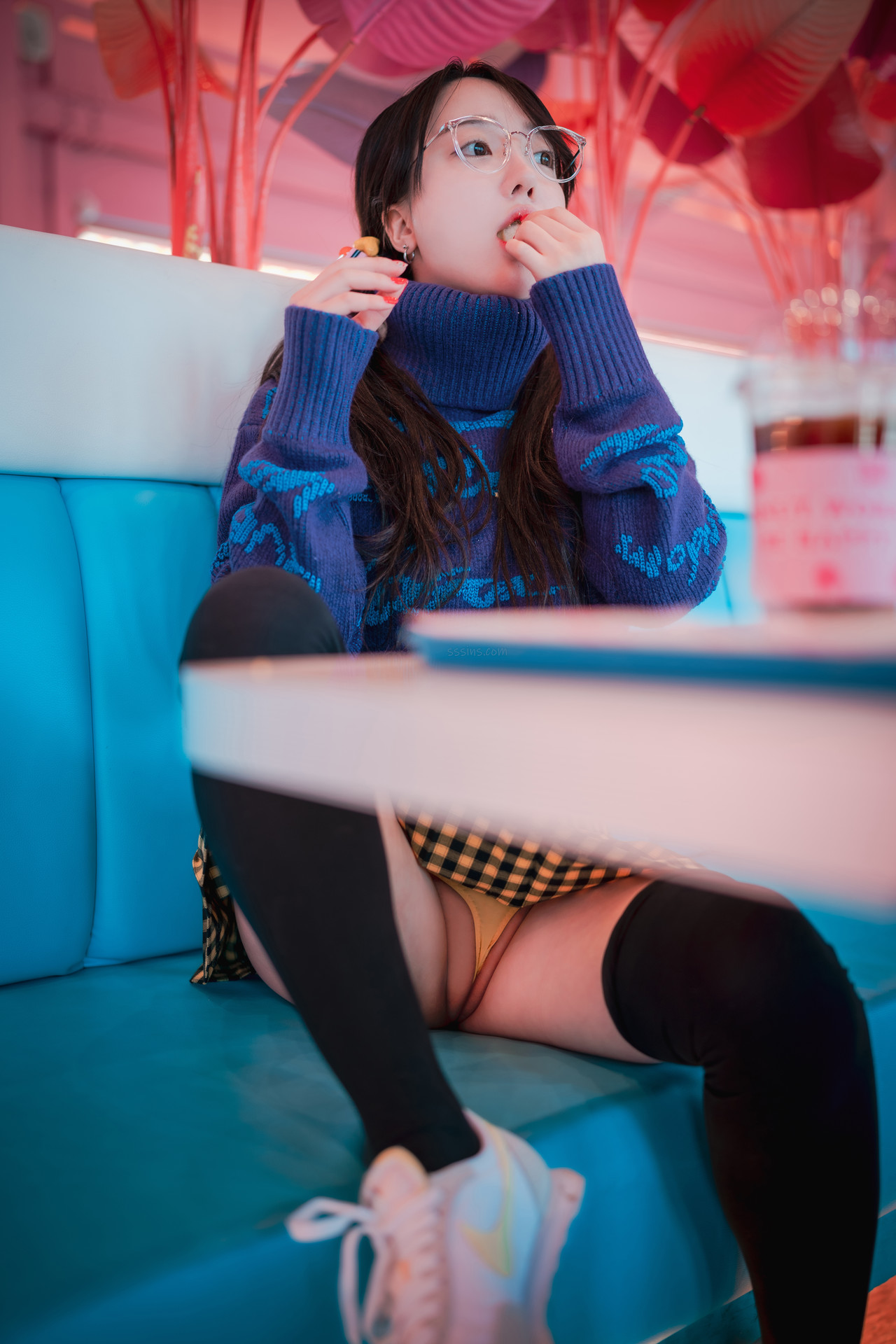 Son Yeeun 손예은, [DJAWA] Early Spring Walk in March Vol.2 (+S.Ver) Set.02の写真 4