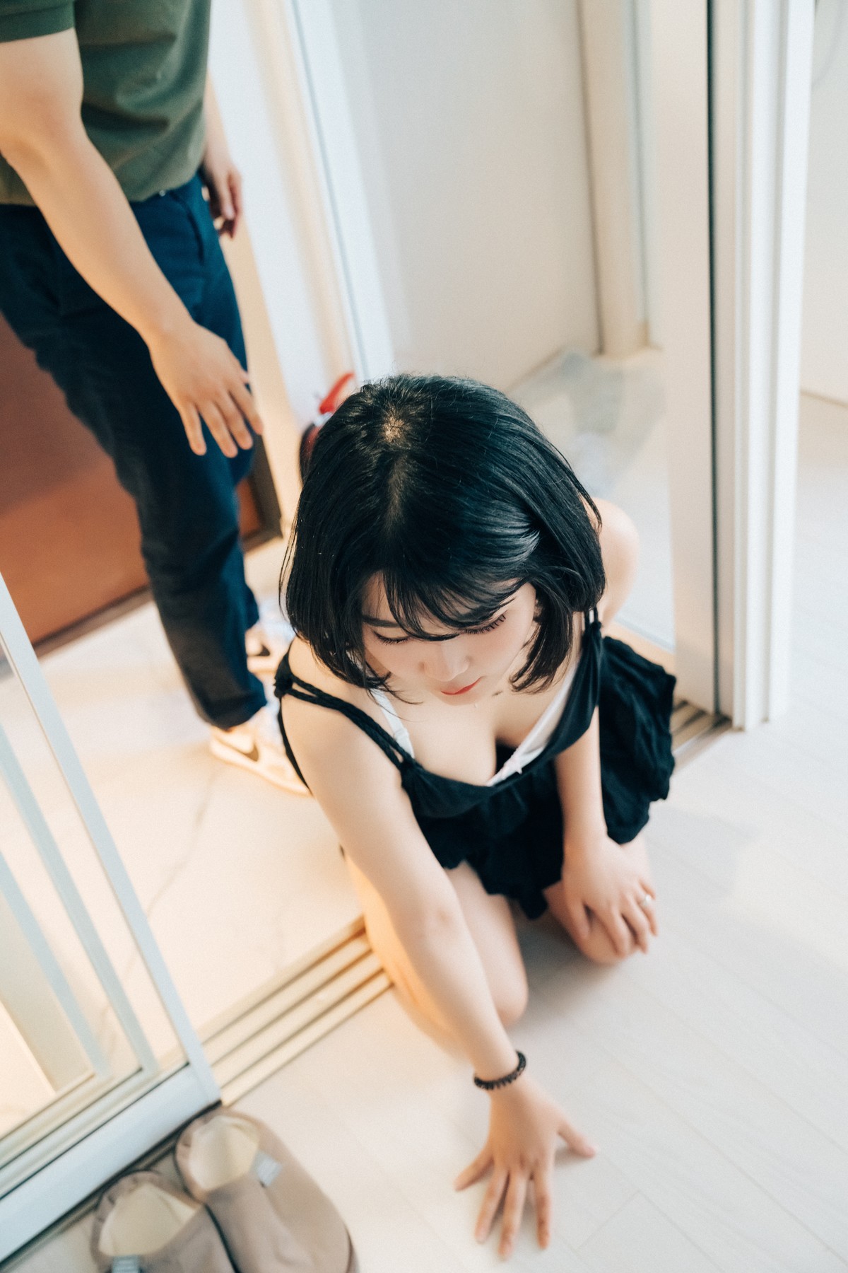 ZIA.Kwon 권지아, [Loozy] With Delivery Man Set.01の写真 11