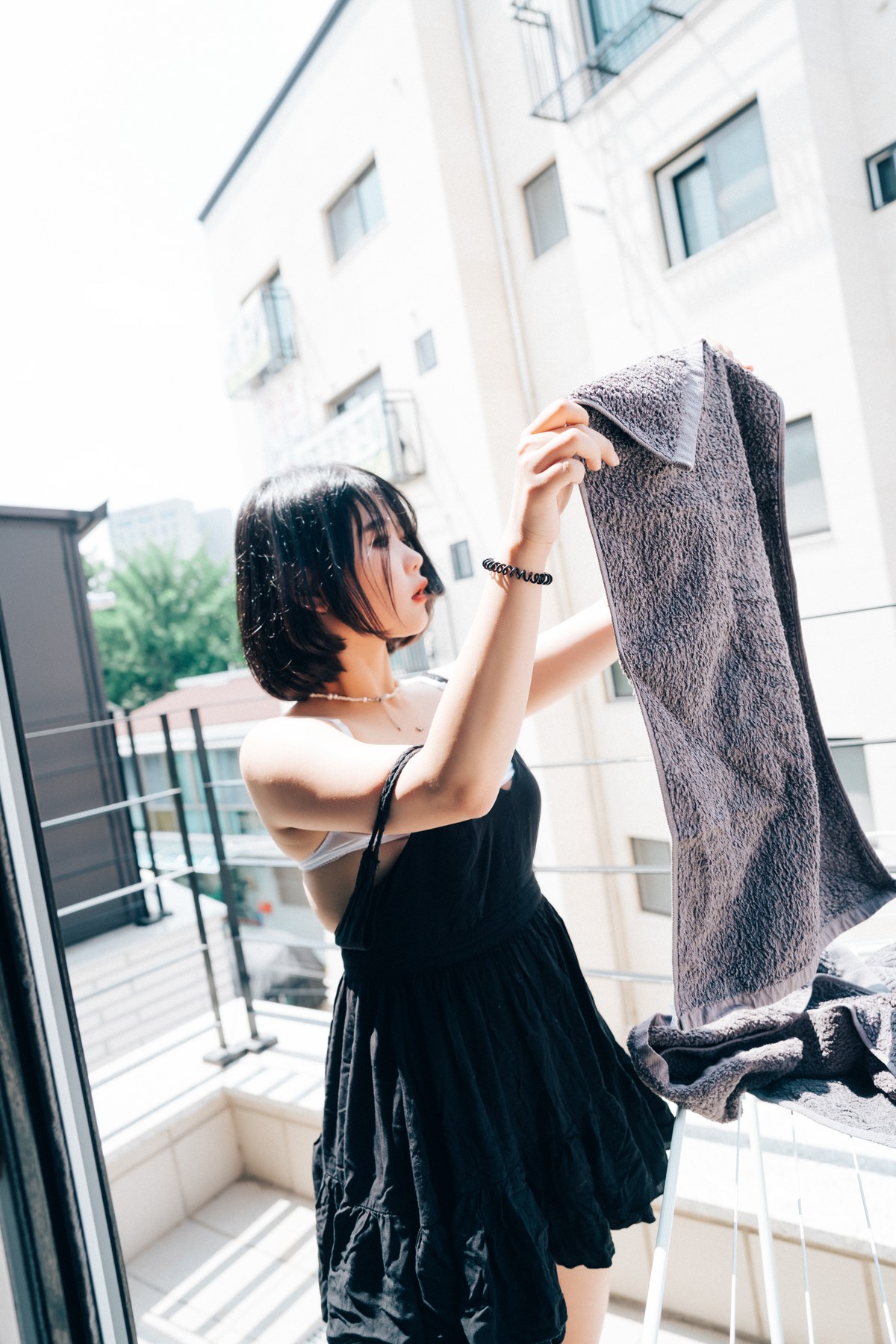 ZIA.Kwon 권지아, [Loozy] With Delivery Man Set.01の写真 30