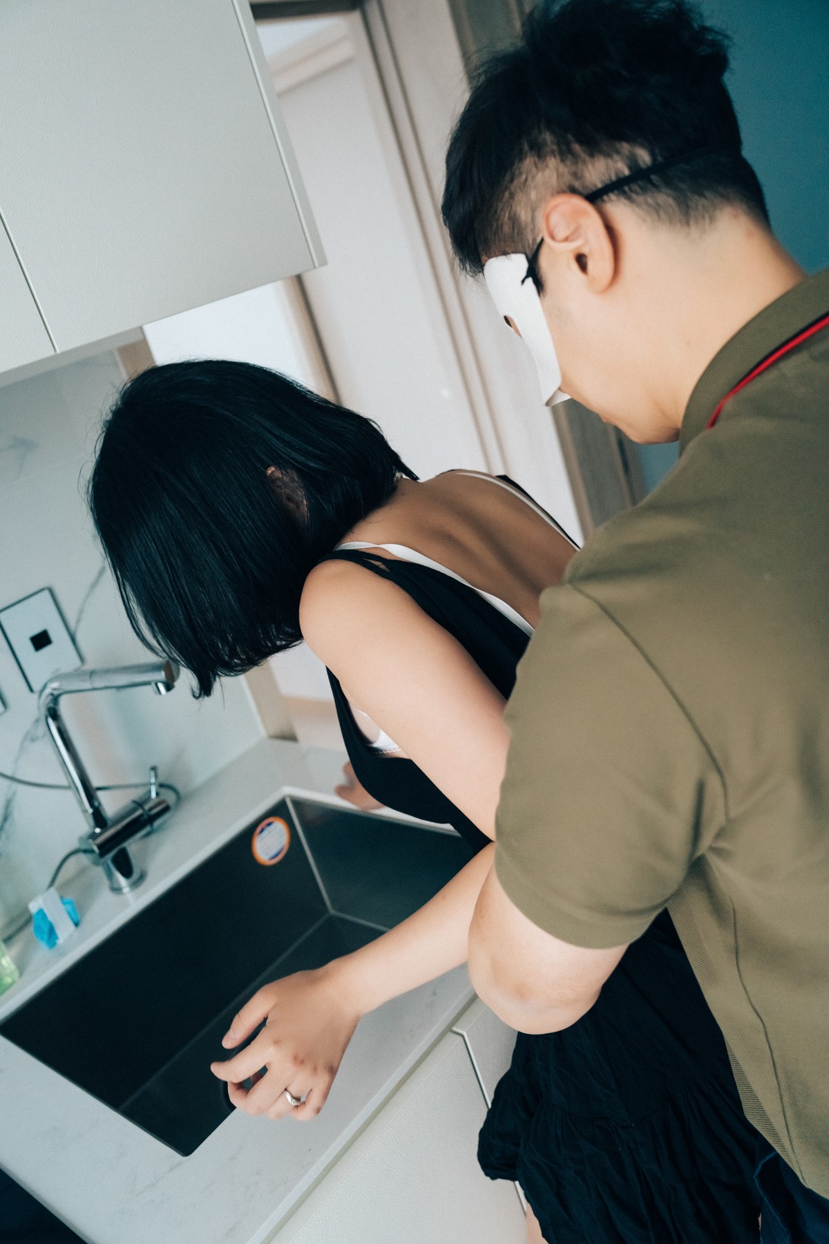 ZIA.Kwon 권지아, [Loozy] With Delivery Man Set.01の写真 40