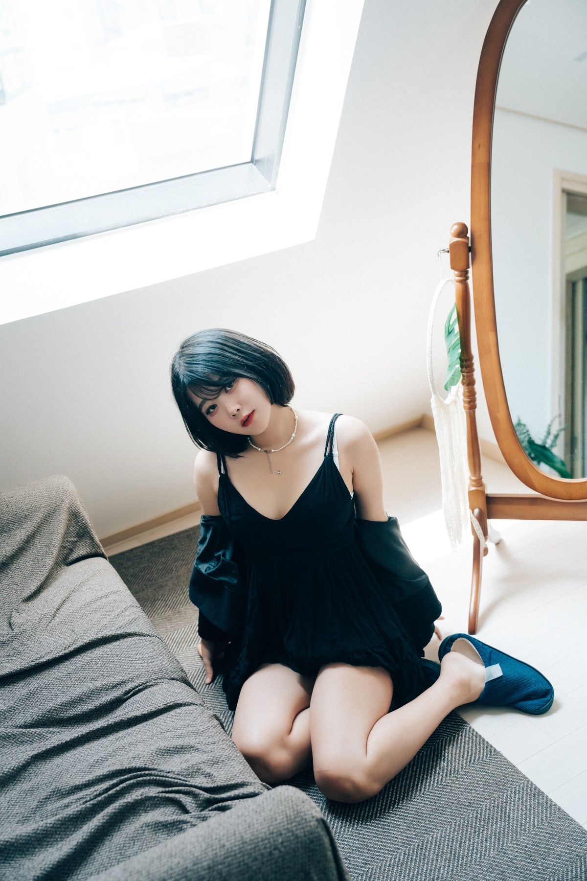 ZIA.Kwon 권지아, [Loozy] With Delivery Man Set.02の写真 3