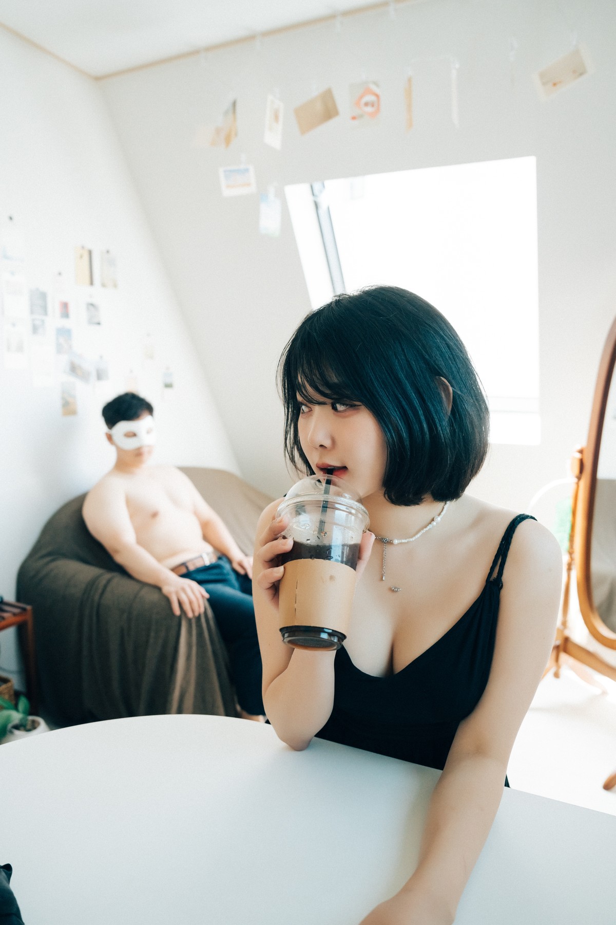 ZIA.Kwon 권지아, [Loozy] With Delivery Man Set.02の写真 6