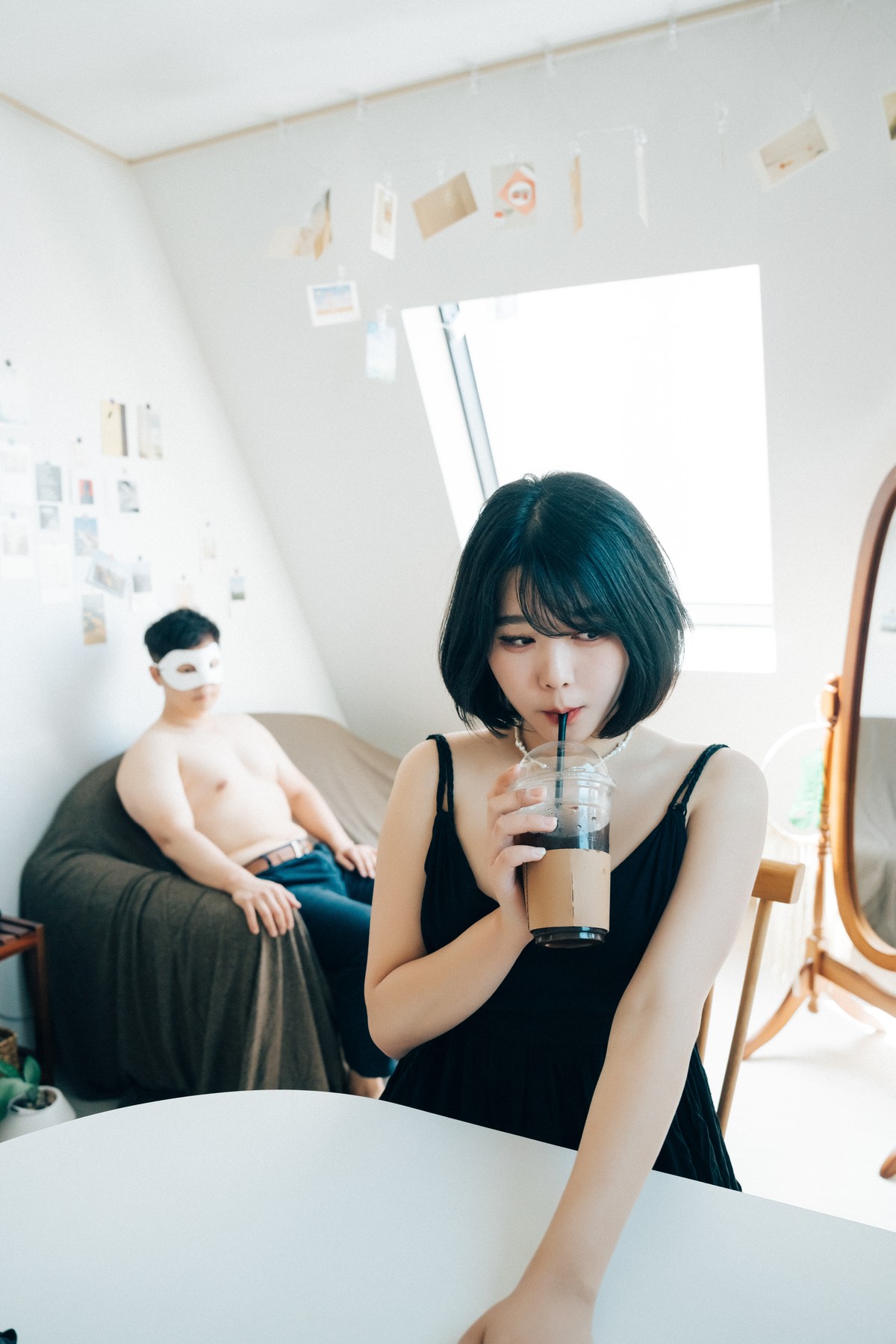 ZIA.Kwon 권지아, [Loozy] With Delivery Man Set.02の写真 9
