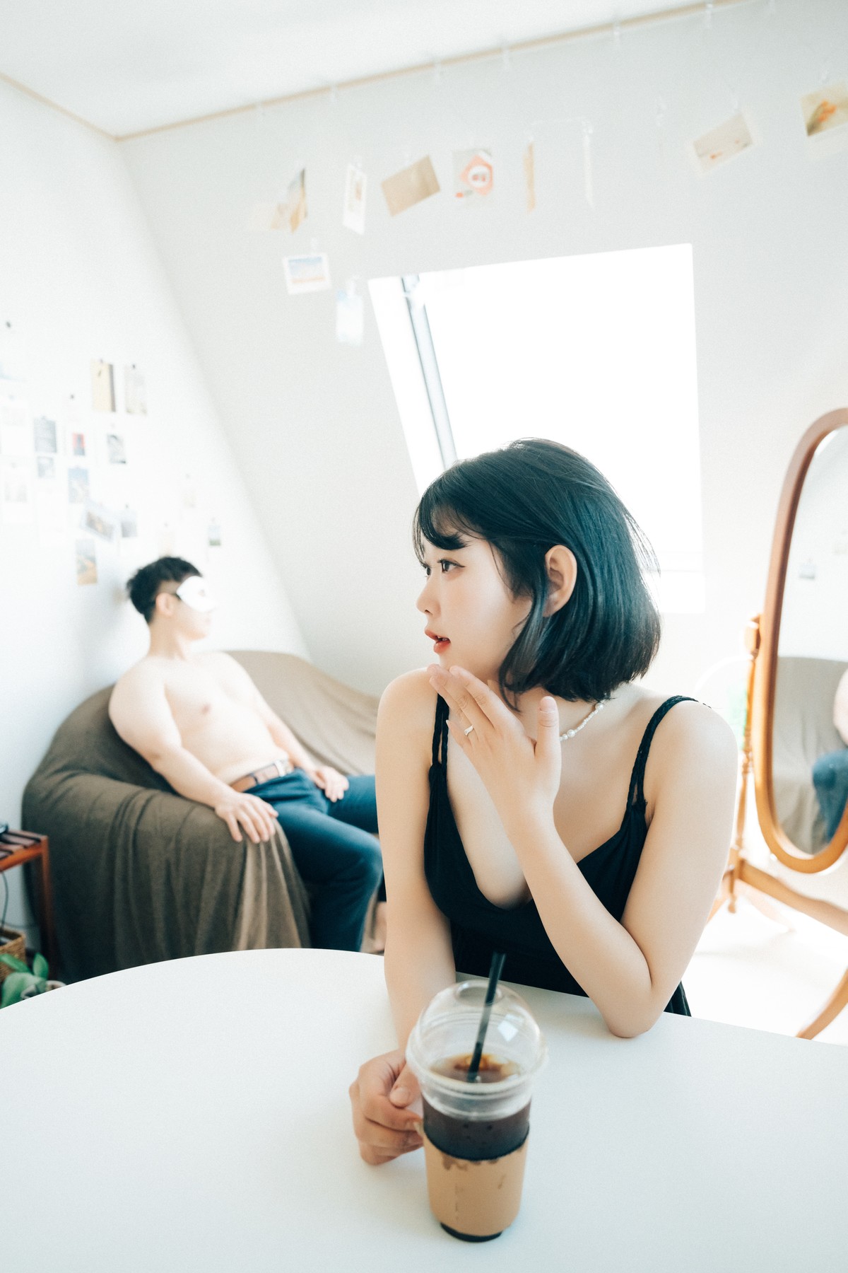 ZIA.Kwon 권지아, [Loozy] With Delivery Man Set.02の写真 11