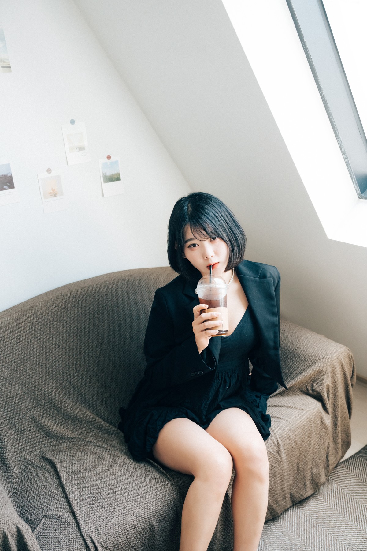 ZIA.Kwon 권지아, [Loozy] With Delivery Man Set.02の写真 17