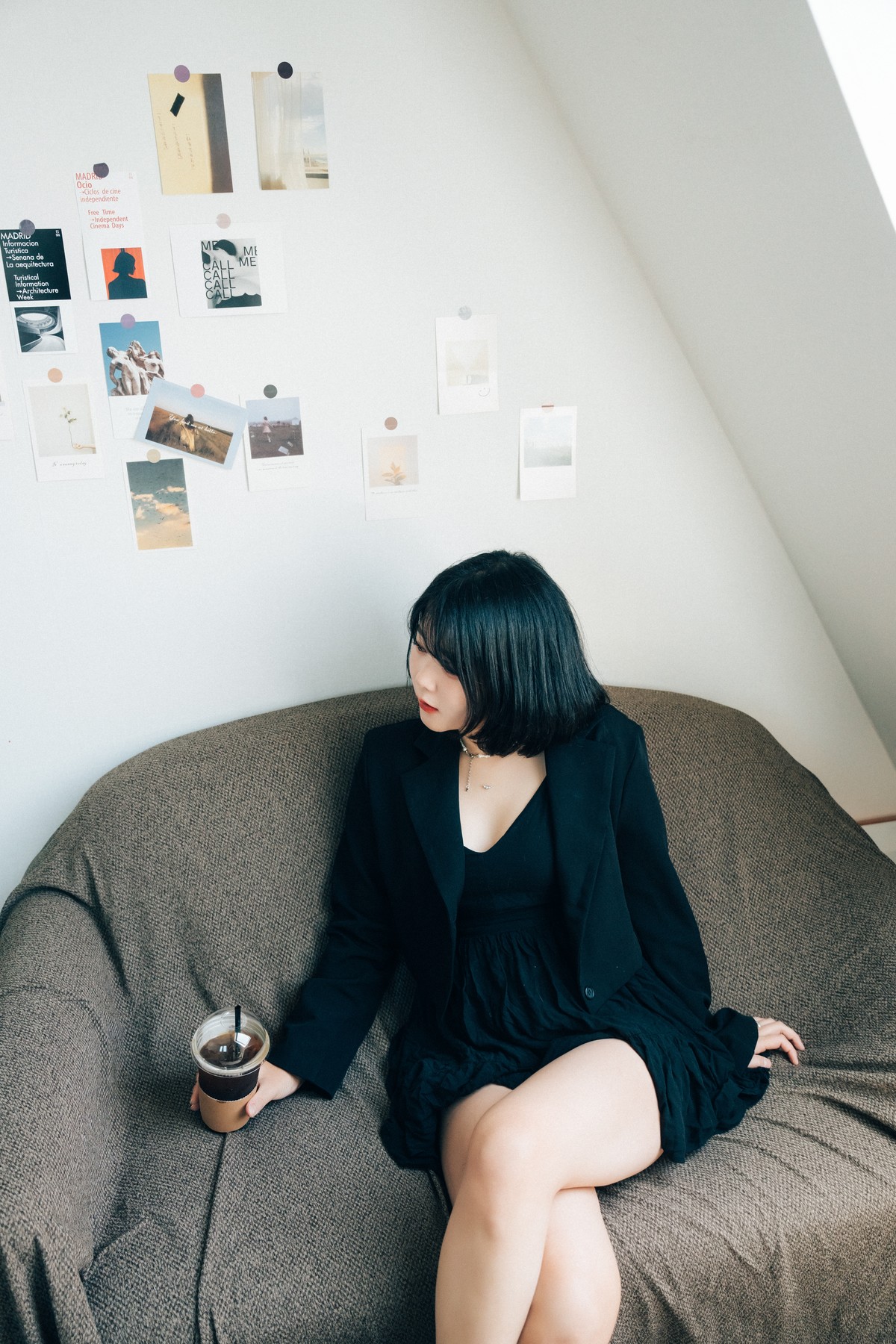 ZIA.Kwon 권지아, [Loozy] With Delivery Man Set.02の写真 19