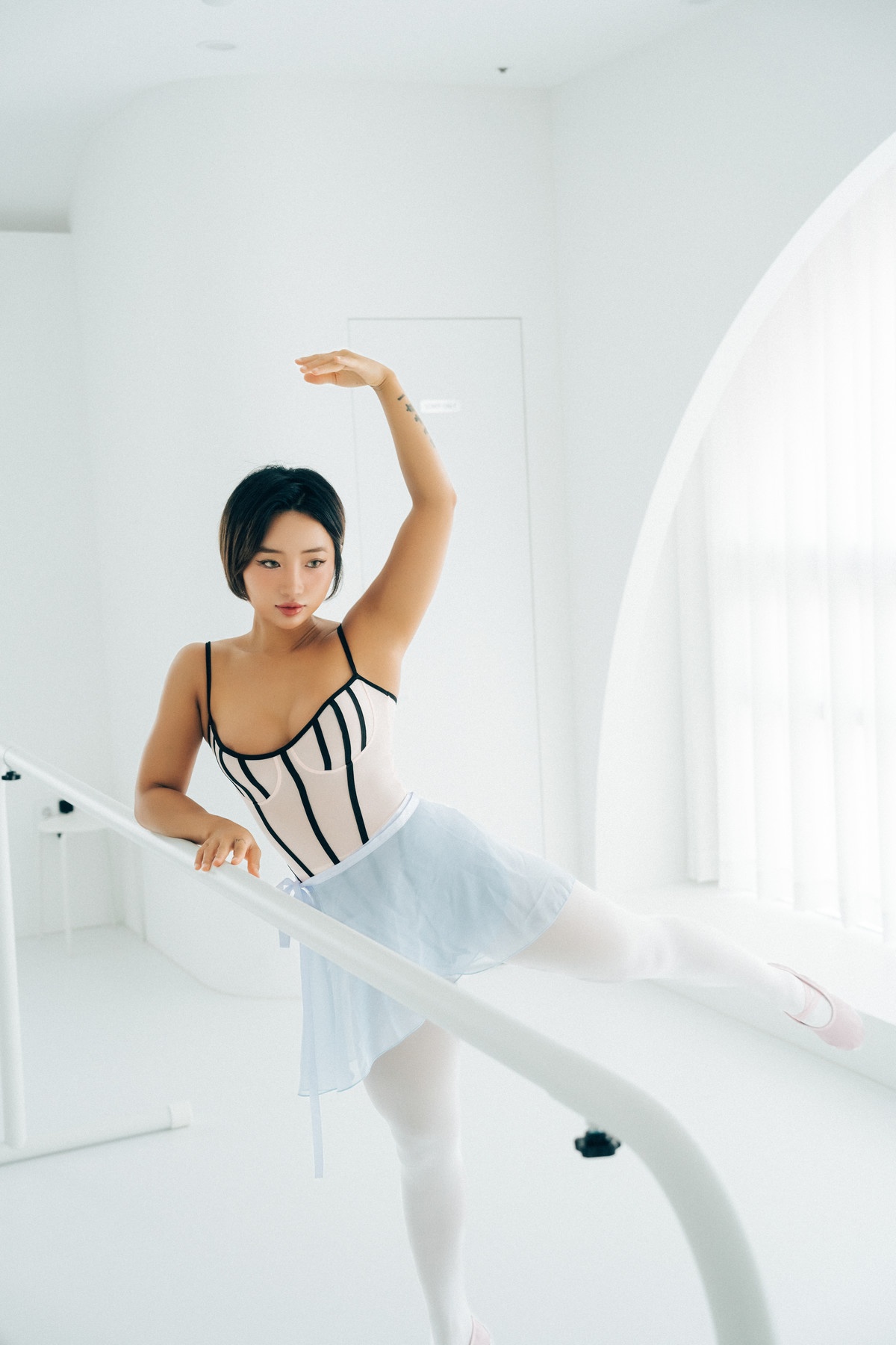 Booty Queen, [Loozy] Tied Ups Set.02の写真 3