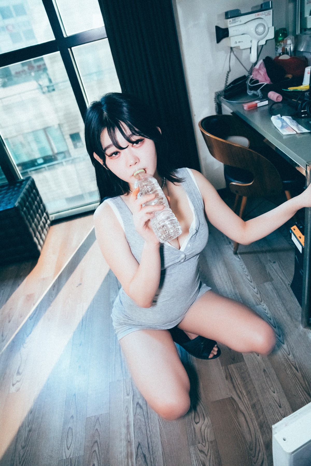 ZIA.Kwon 권지아, [Loozy] Wannait Set.02の写真 15