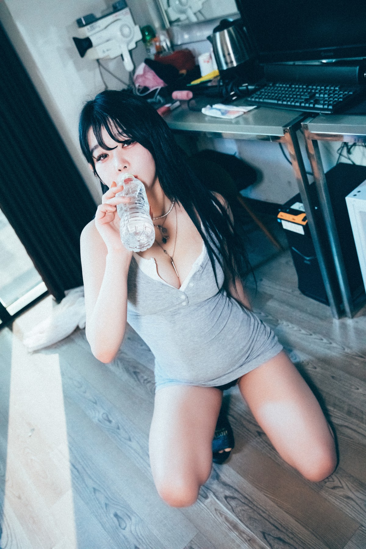 ZIA.Kwon 권지아, [Loozy] Wannait Set.02の写真 16